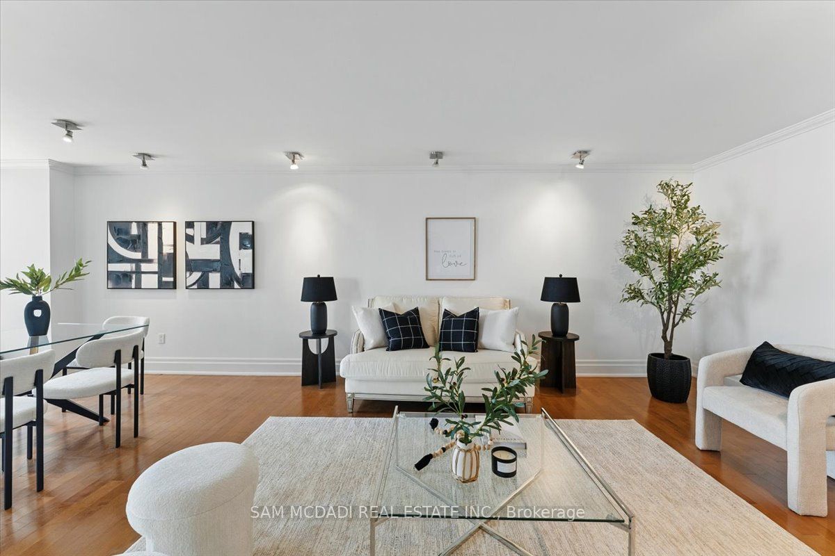 2045 Lake Shore Boulevard W 1605 Property Photo 12