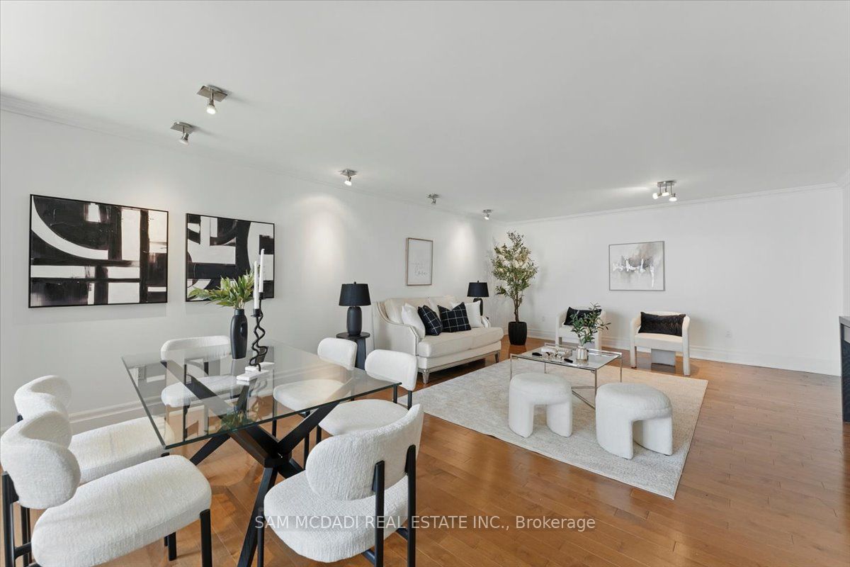 2045 Lake Shore Boulevard W 1605 Property Photo 14