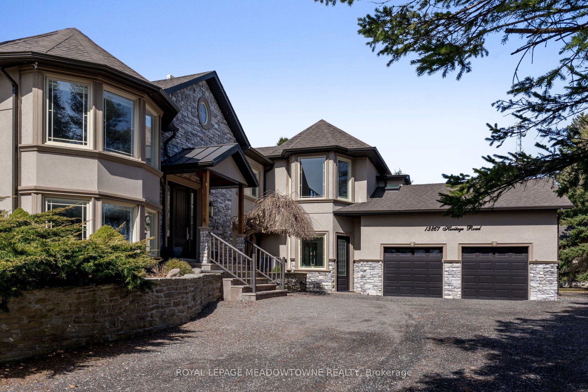 13867 Heritage Road Property Photo 1