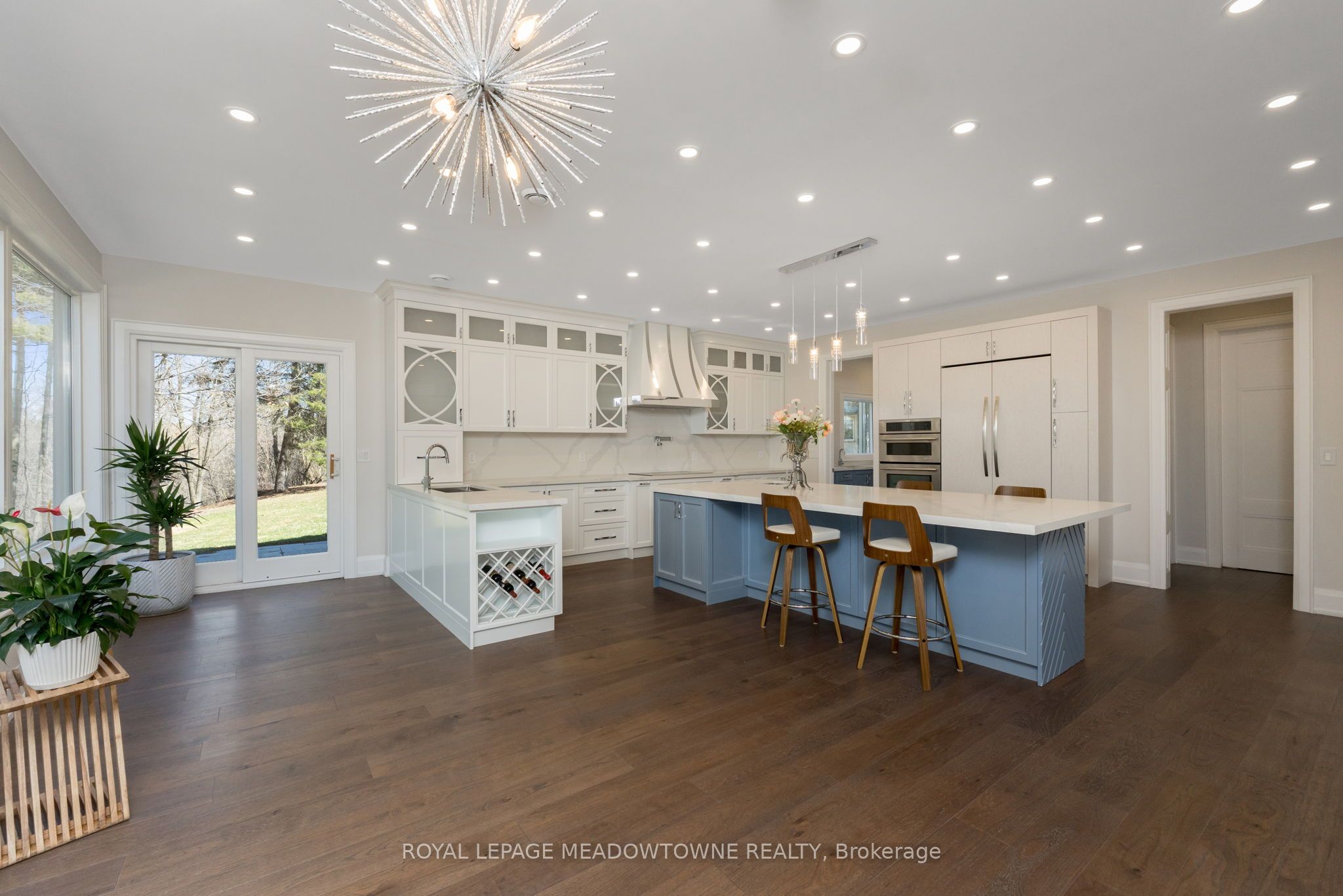 13867 Heritage Road Property Photo 6