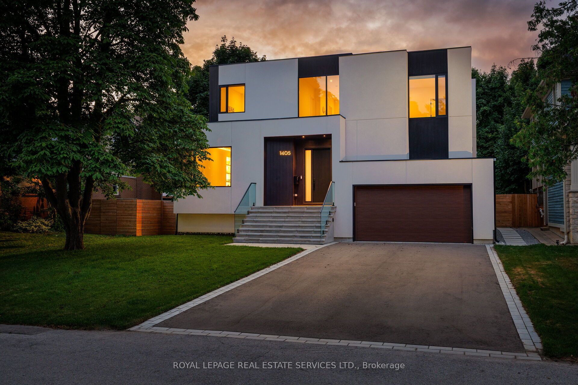 1405 Acton Crescent Property Photo 1