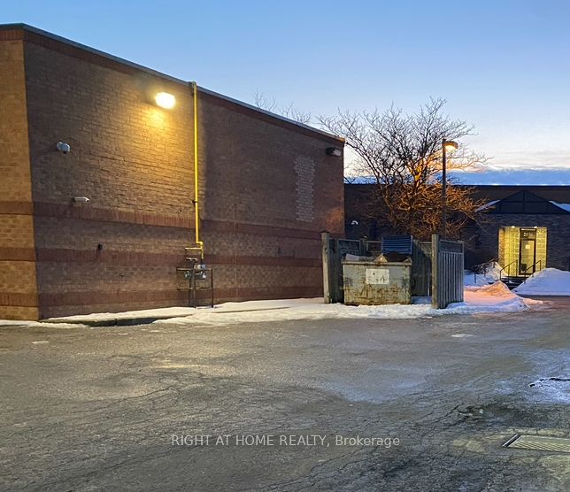 2556 Meadowpine Boulevard Property Photo 2