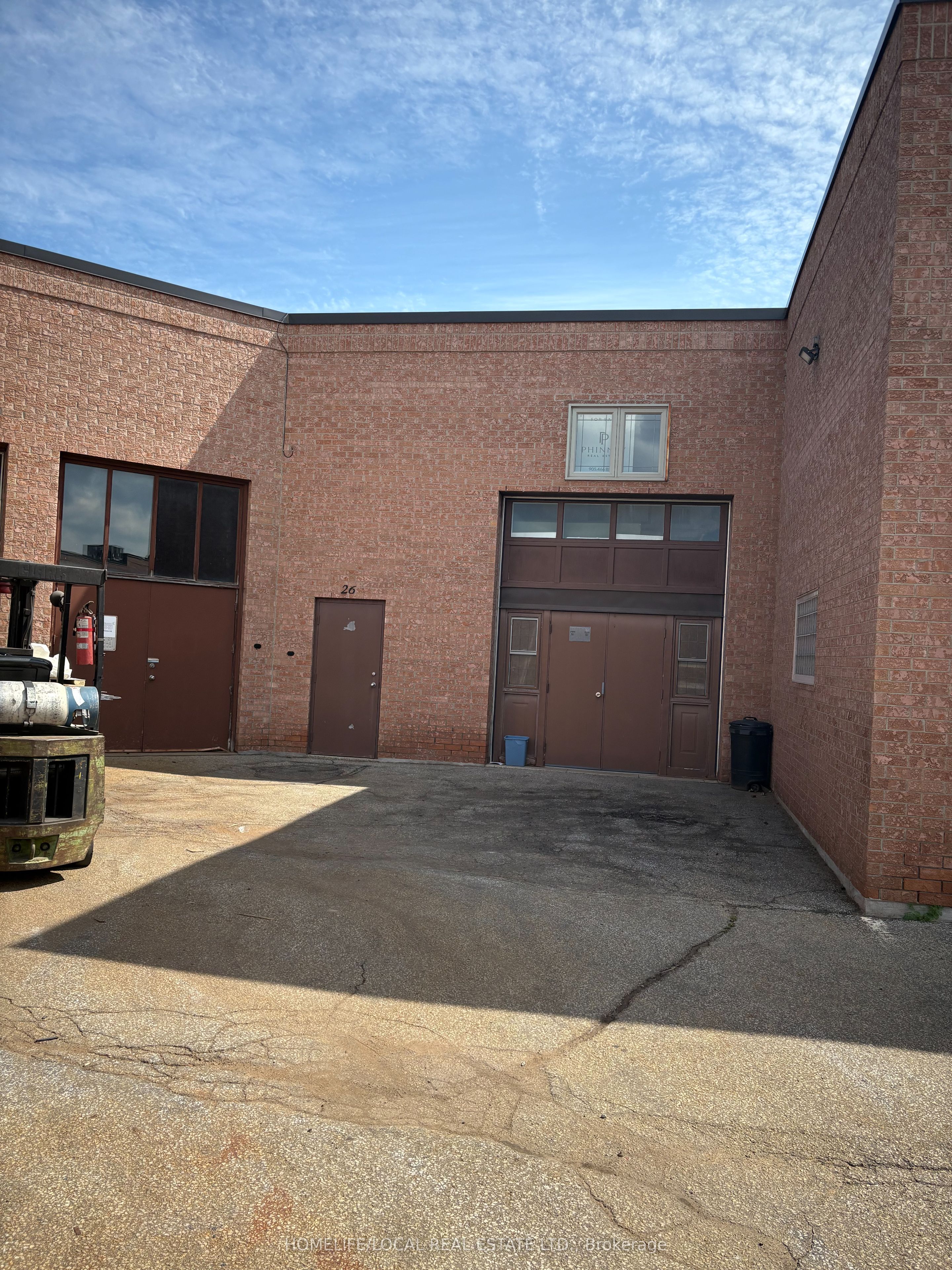 2861 Sherwood Heights Drive Unit 26 Property Photo 5