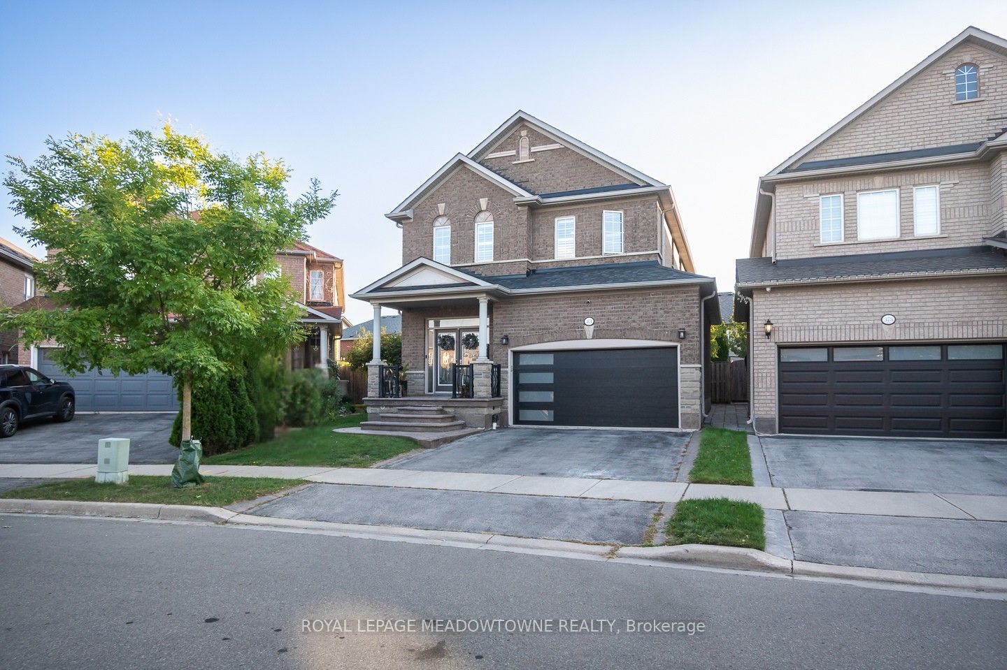 371 Alexander Crescent Property Photo 1