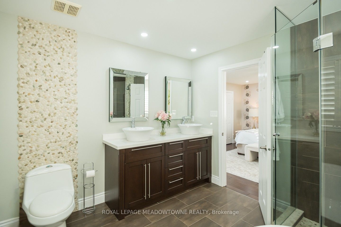 371 Alexander Crescent Property Photo 15