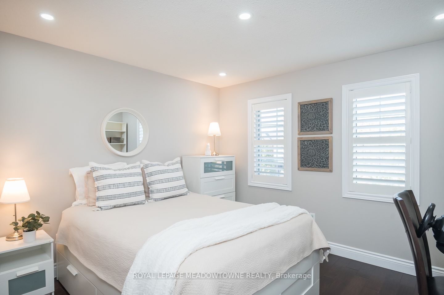 371 Alexander Crescent Property Photo 16