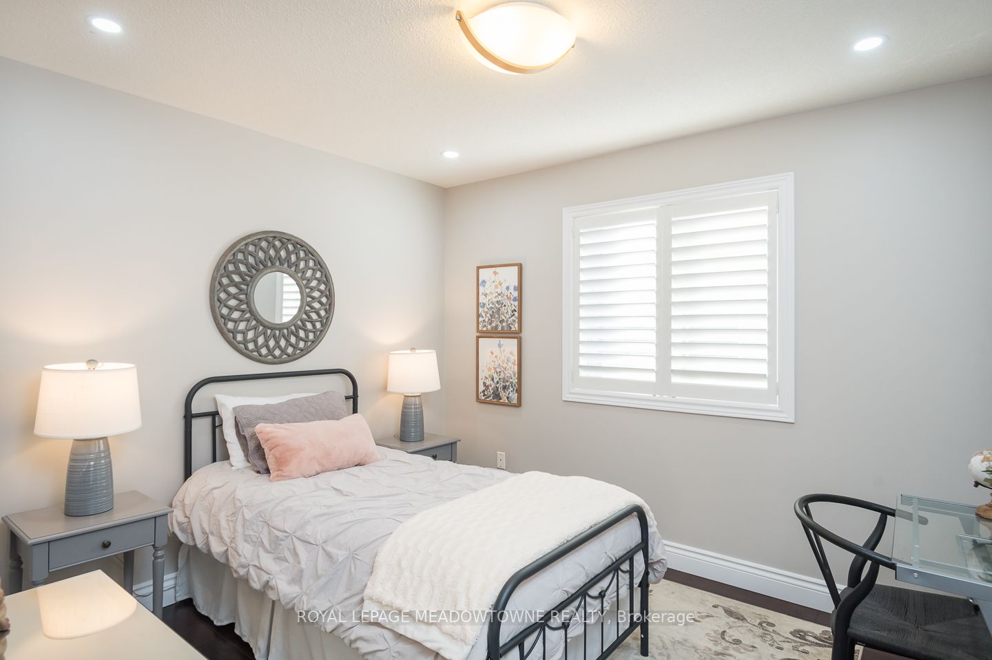 371 Alexander Crescent Property Photo 20