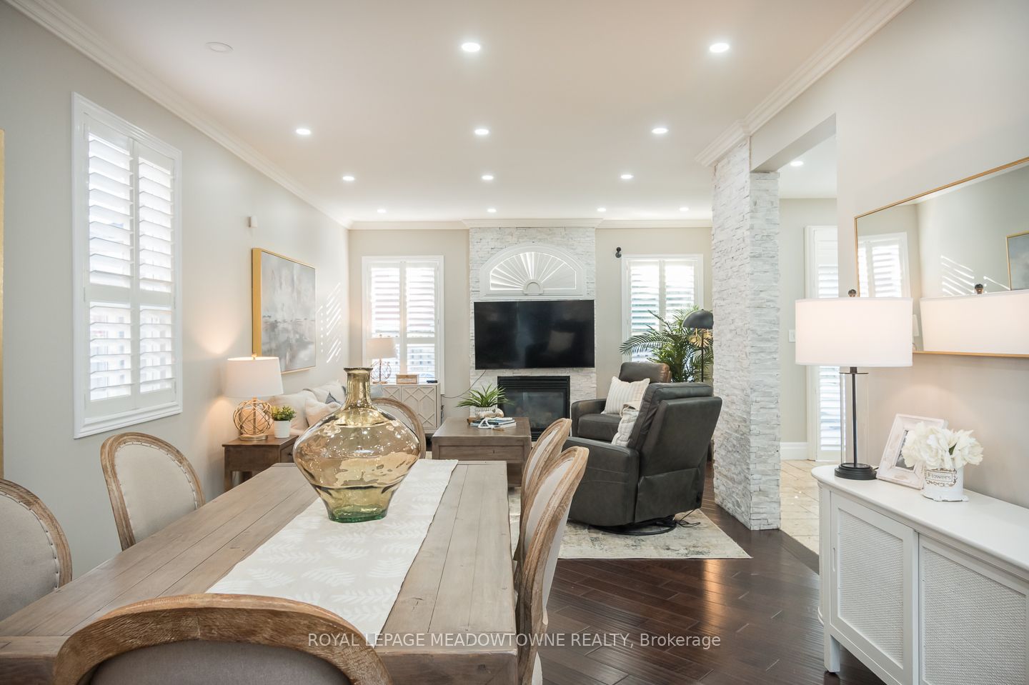 371 Alexander Crescent Property Photo 35