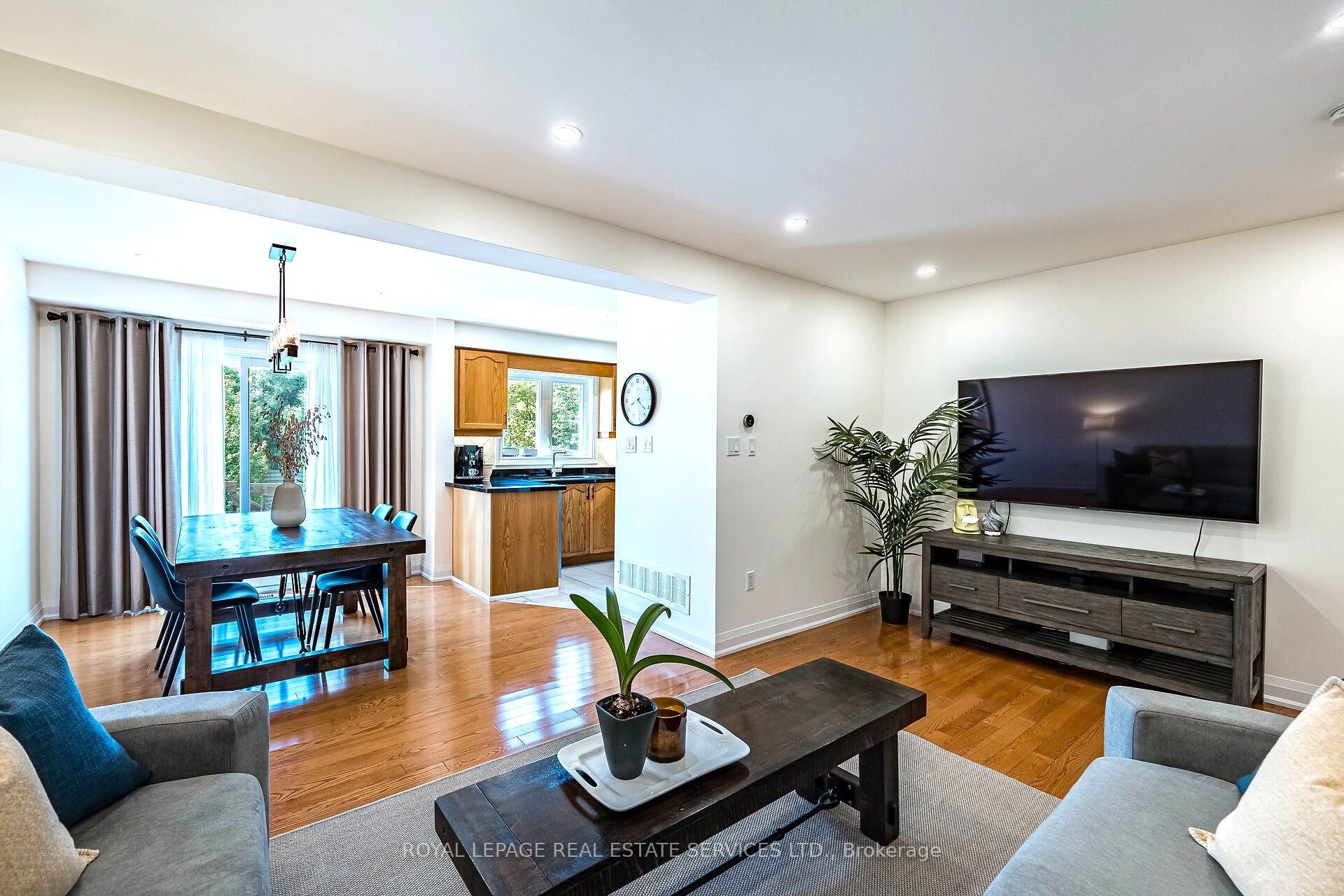 1588 South Parade Court 69 Property Photo 1