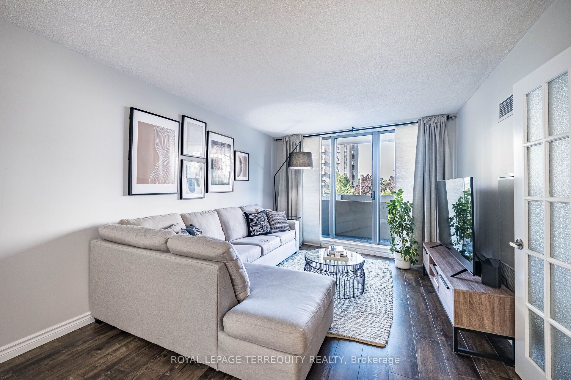 299 Mill Road 210 Property Photo 8