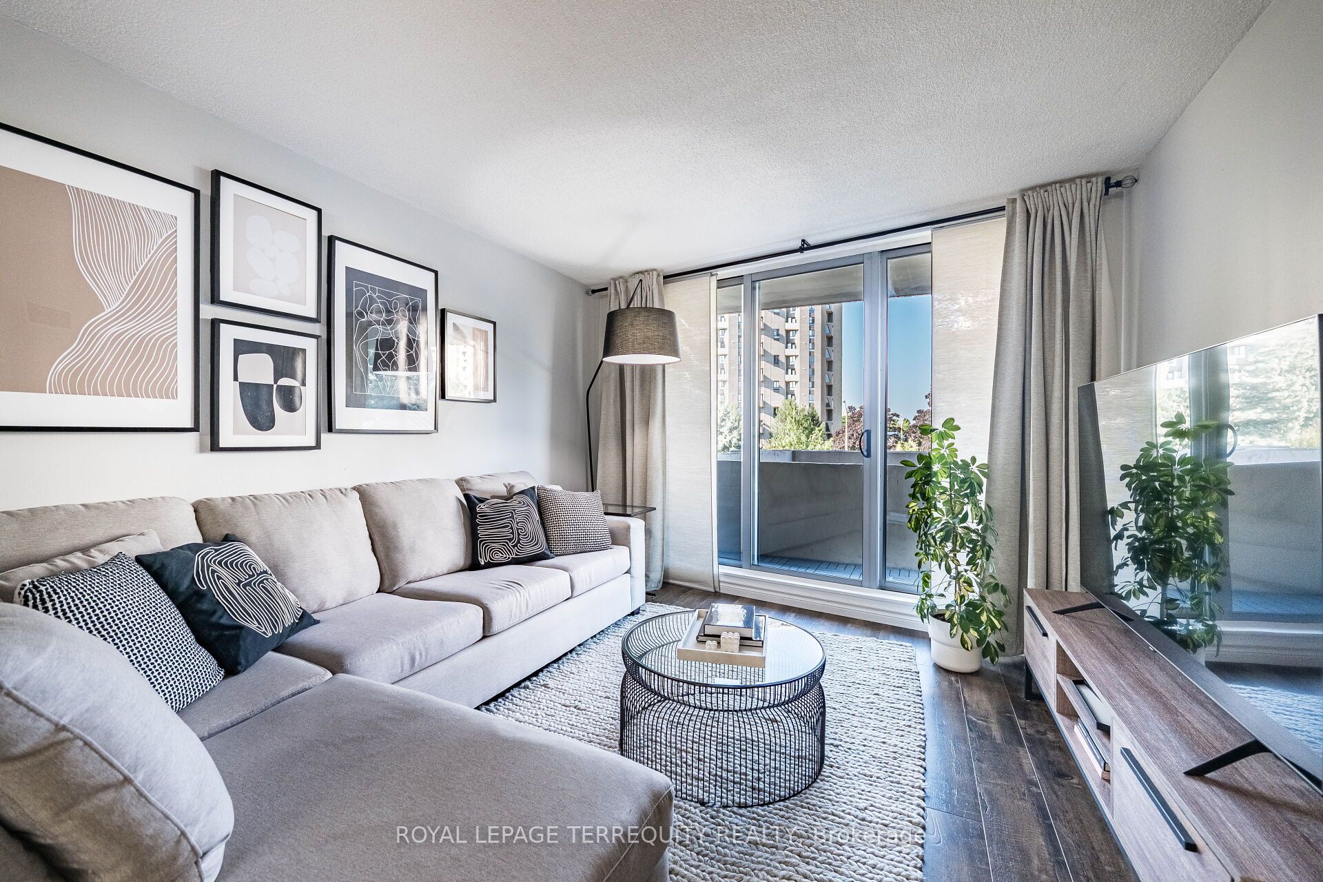 299 Mill Road 210 Property Photo 9