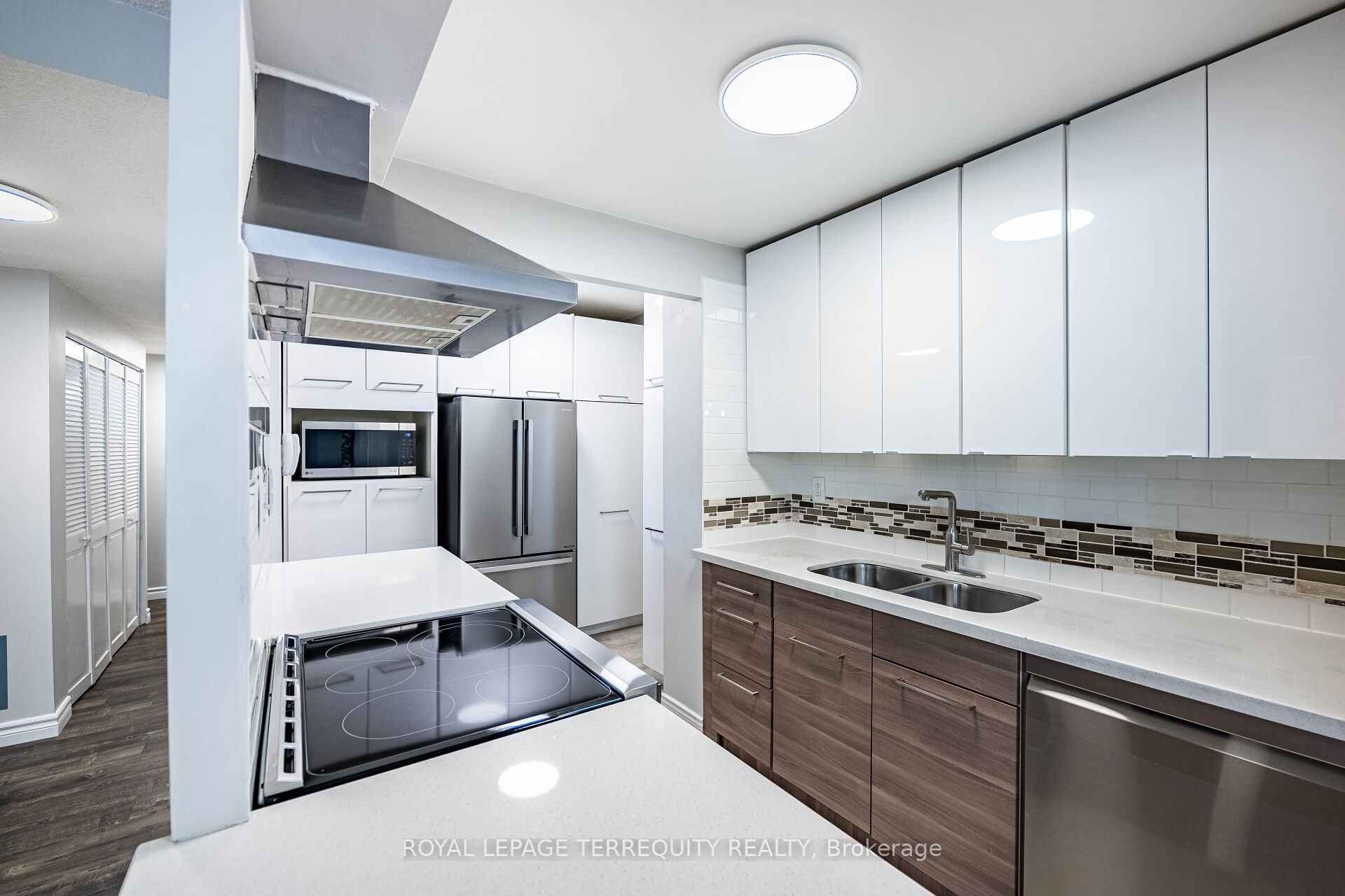 299 Mill Road 210 Property Photo 16