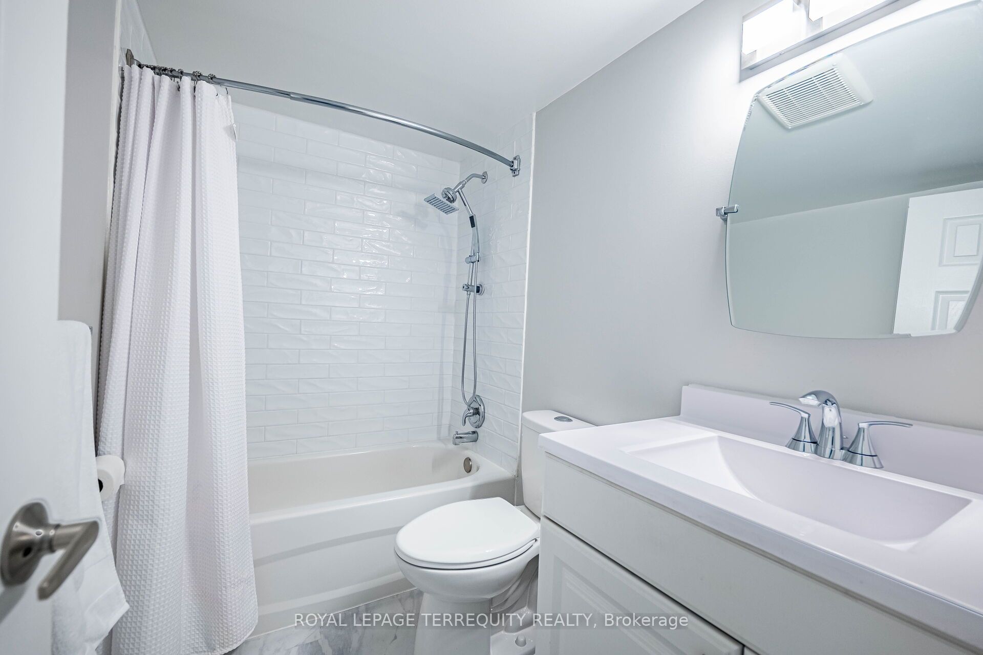 299 Mill Road 210 Property Photo 23