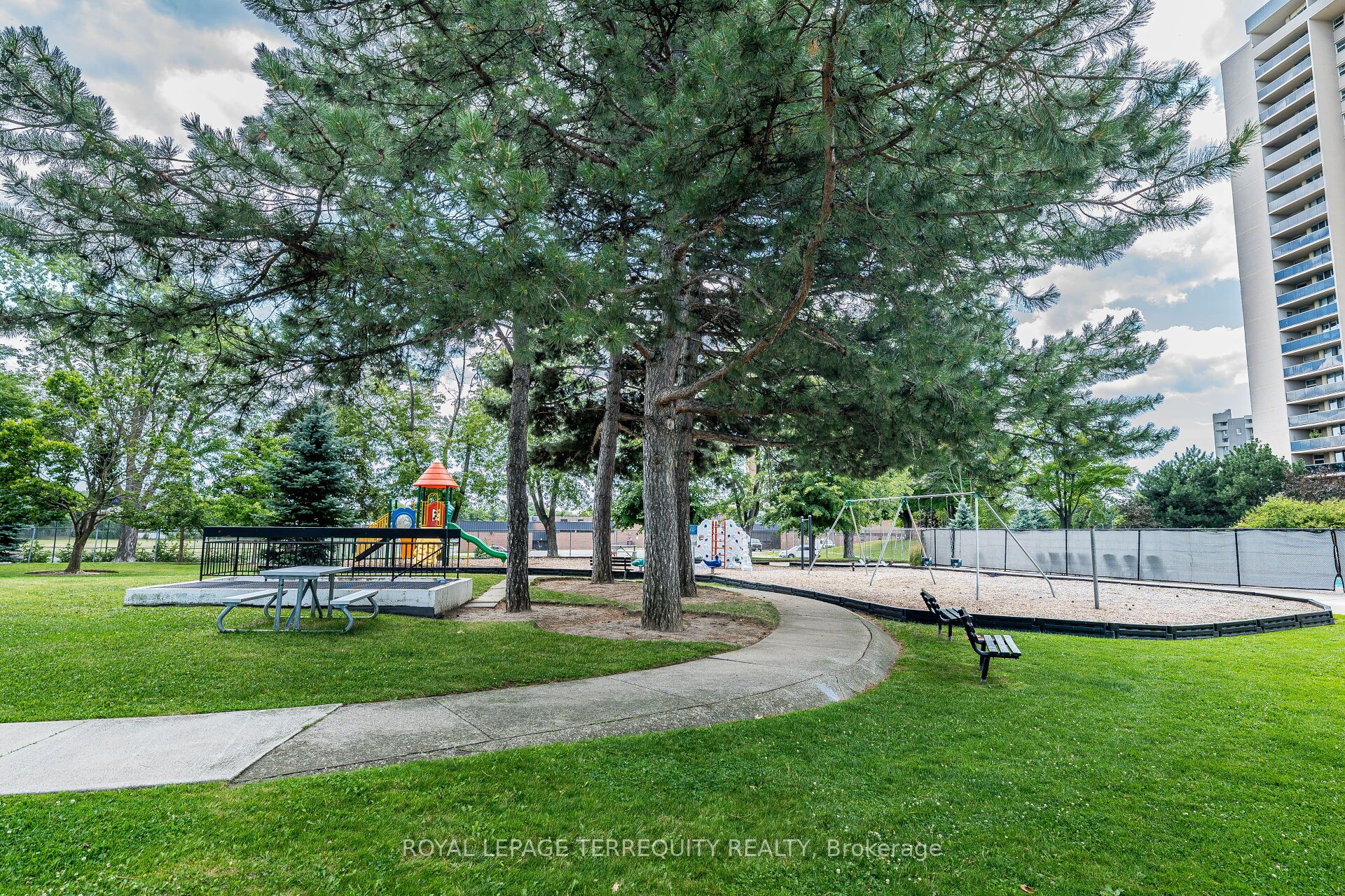 299 Mill Road 210 Property Photo 31