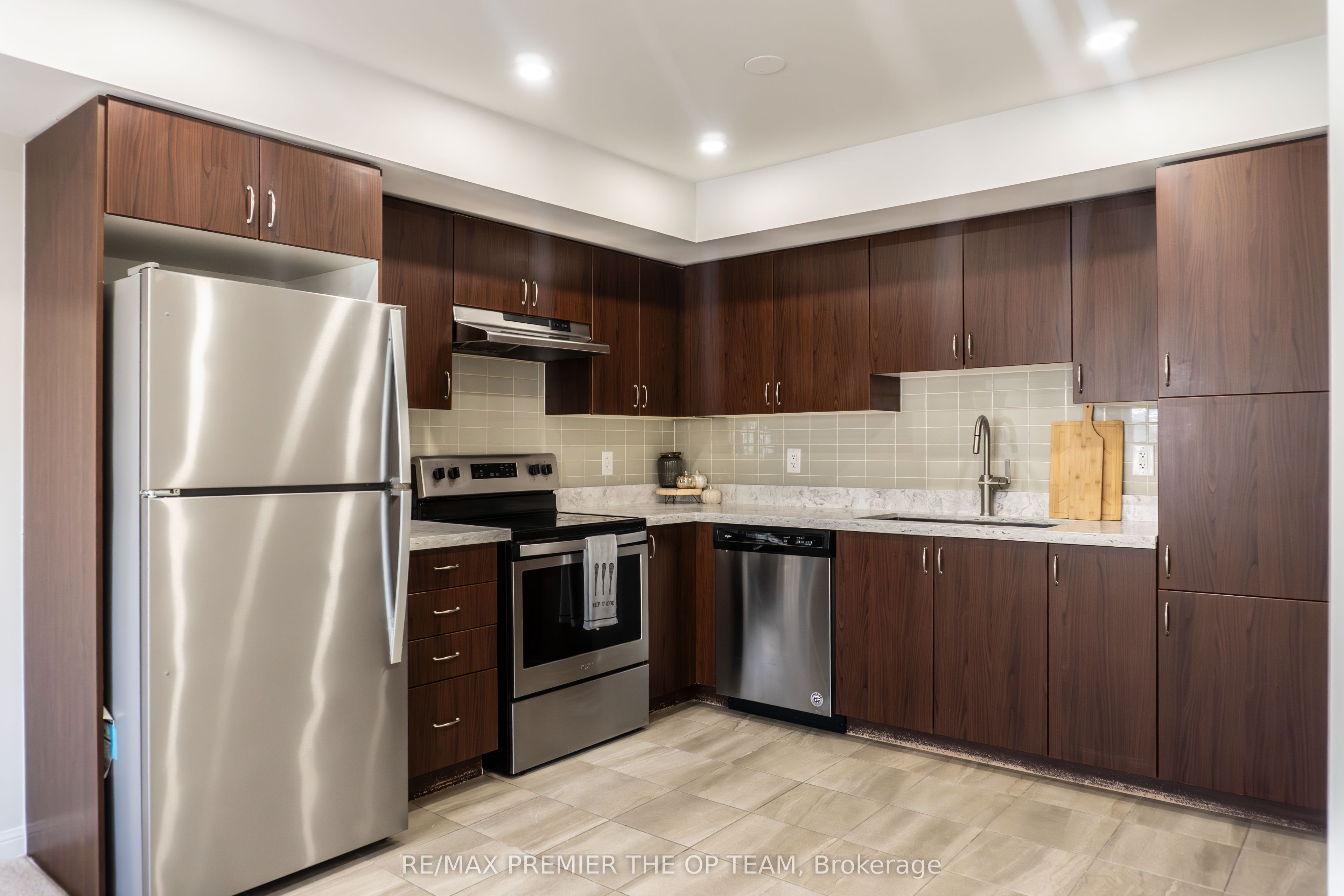 250 Sunny Meadow Boulevard 120 Property Photo 7