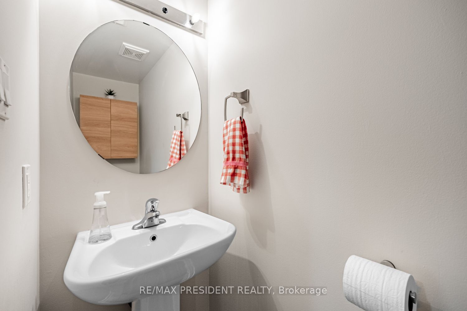 10 Shiraz Drive Property Photo 18