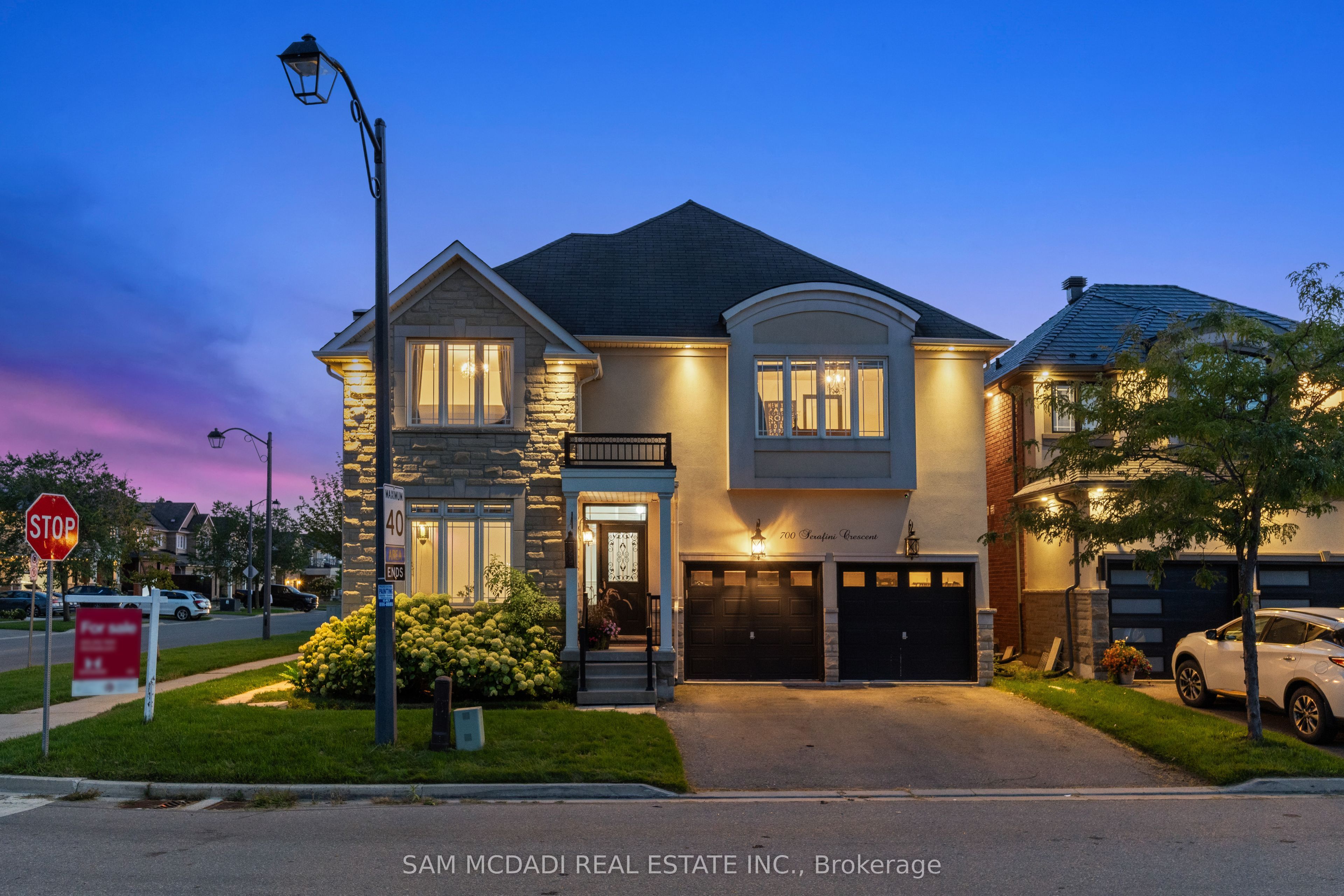 700 Serafini Crescent Property Photo 1