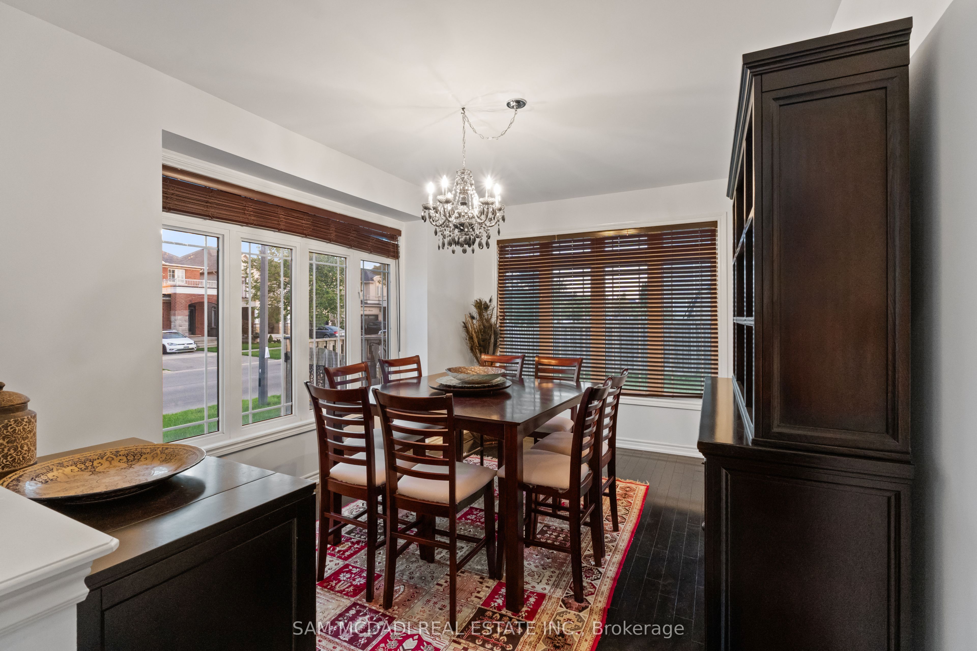 700 Serafini Crescent Property Photo 7