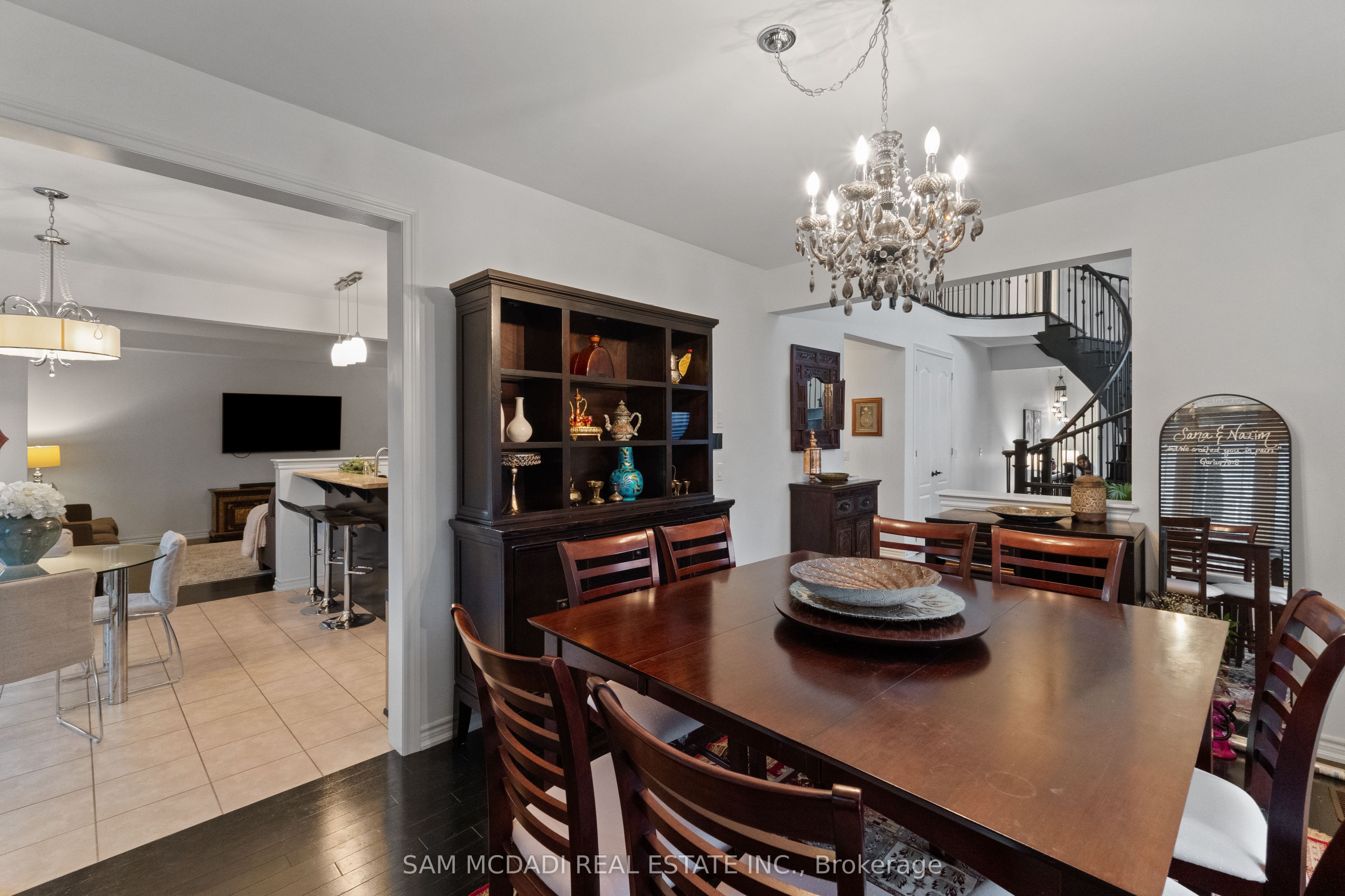 700 Serafini Crescent Property Photo 8