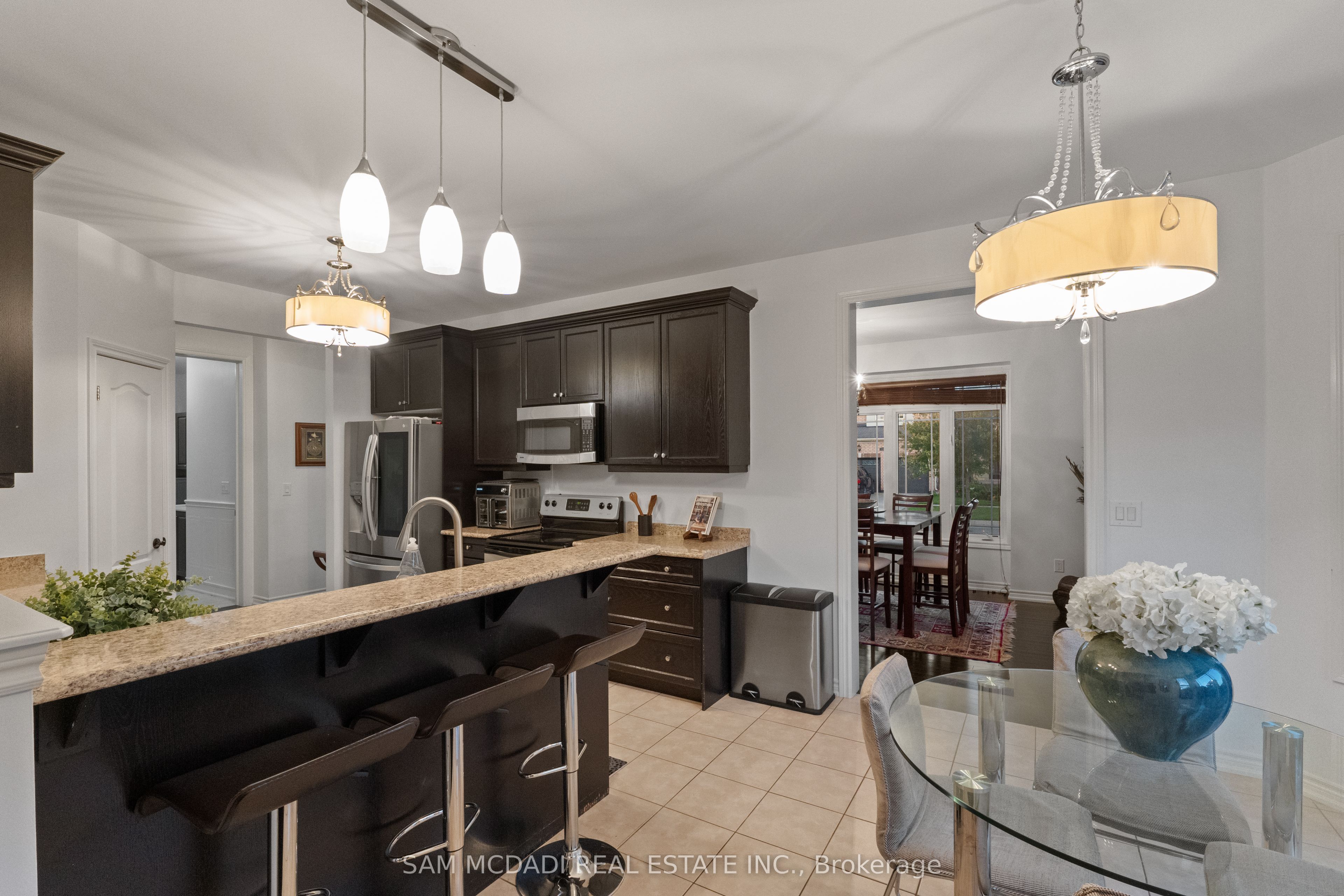 700 Serafini Crescent Property Photo 10