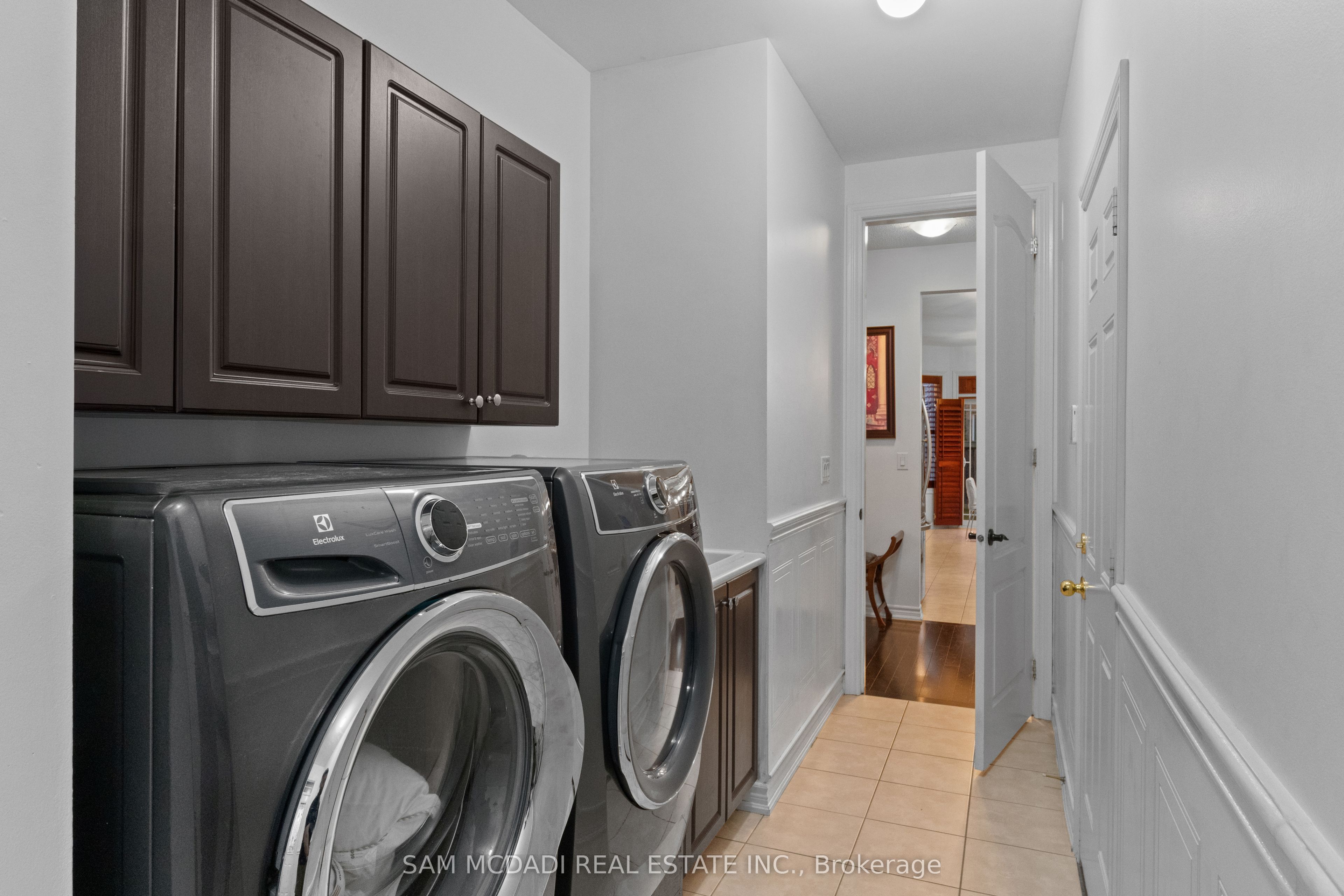 700 Serafini Crescent Property Photo 17