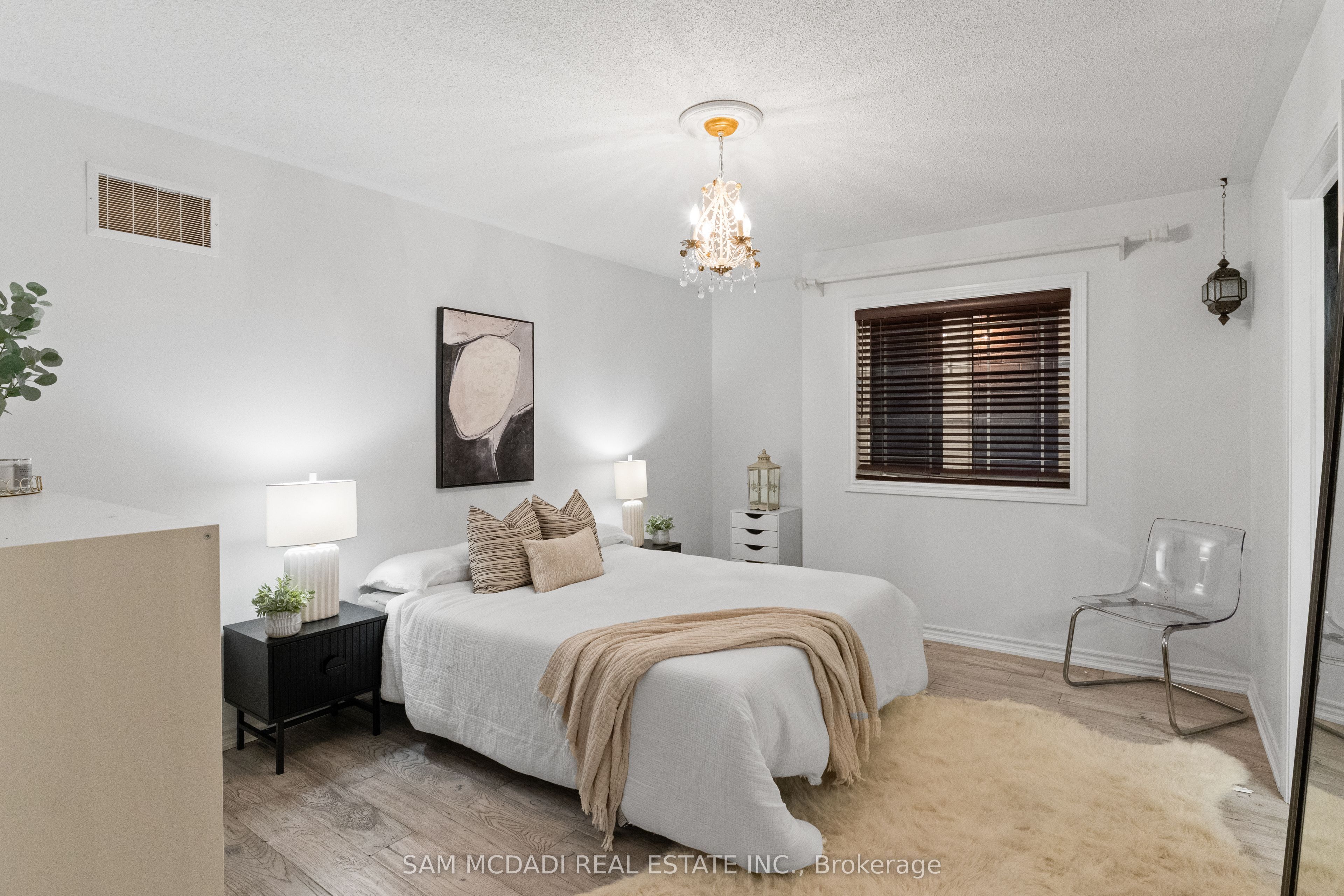 700 Serafini Crescent Property Photo 25