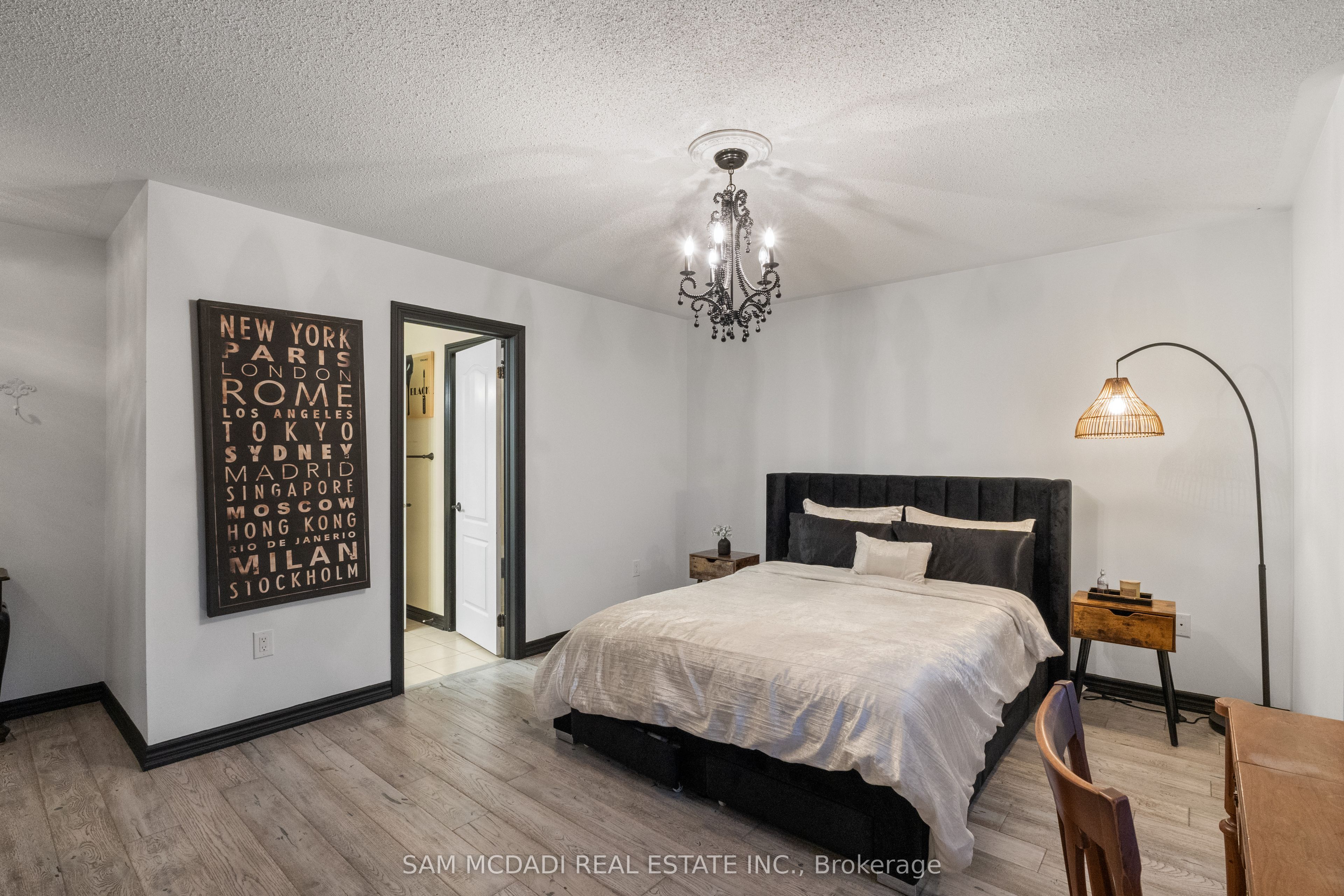 700 Serafini Crescent Property Photo 30