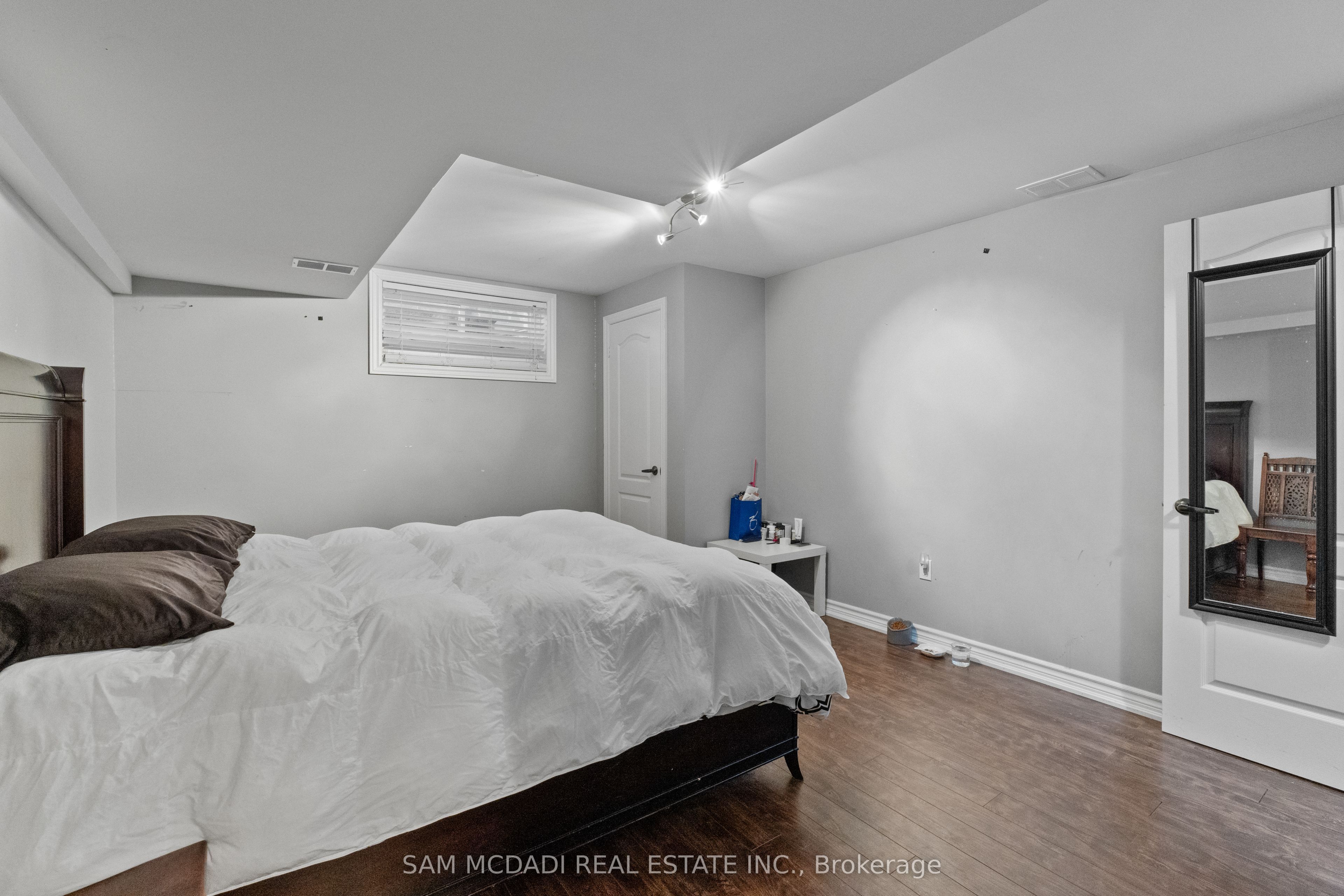 700 Serafini Crescent Property Photo 38