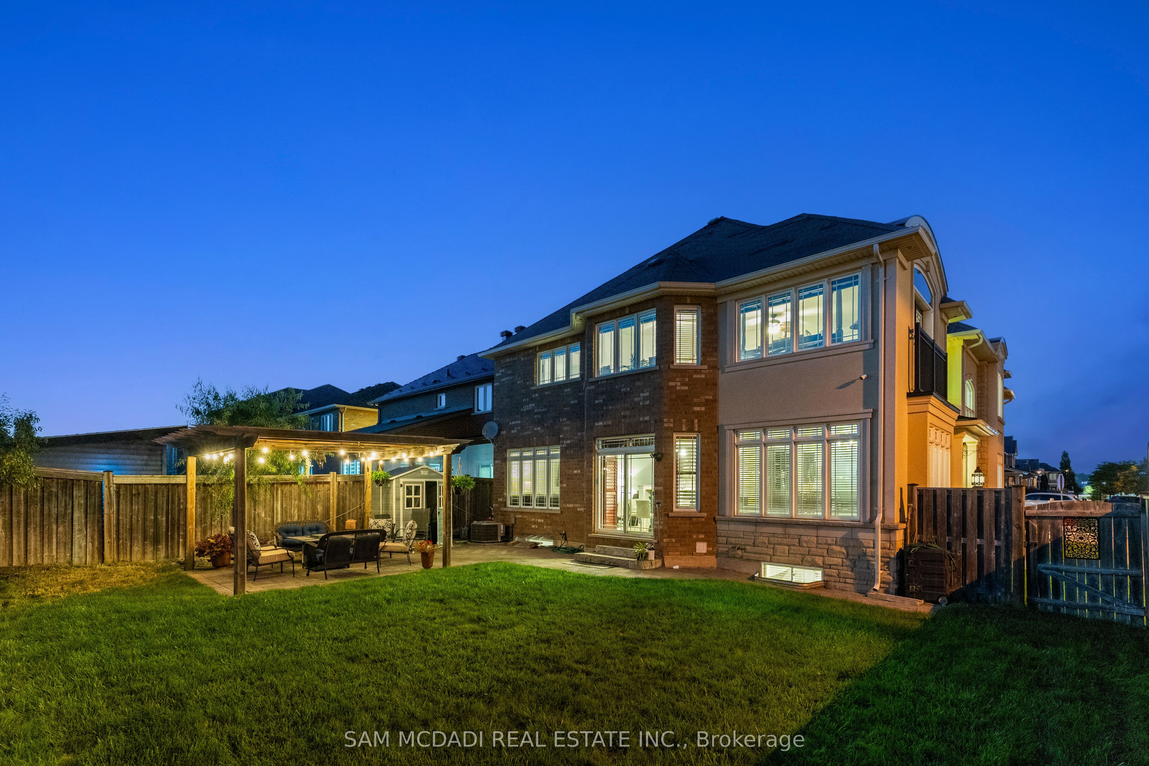 700 Serafini Crescent Property Photo 43