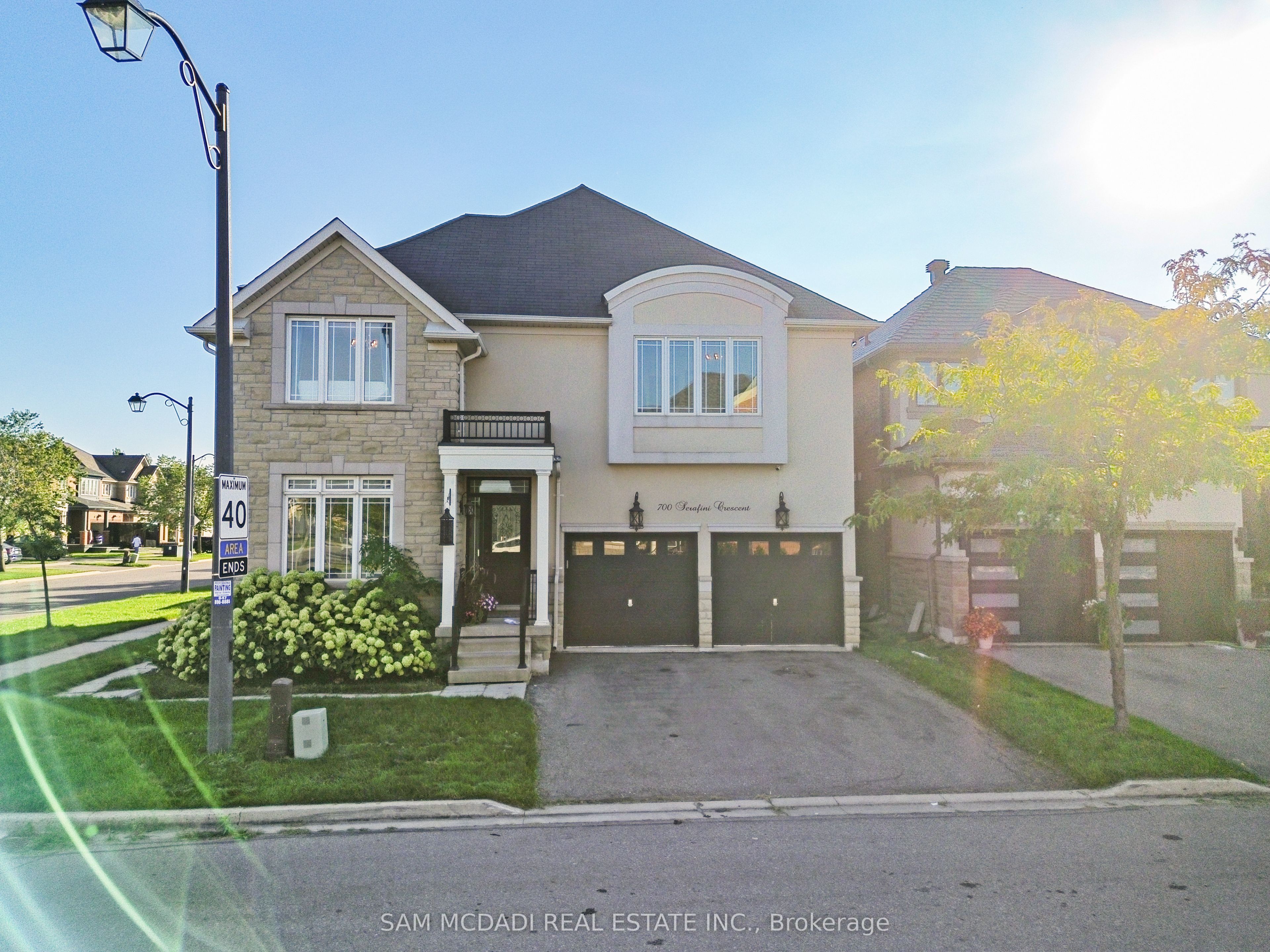 700 Serafini Crescent Property Photo 46