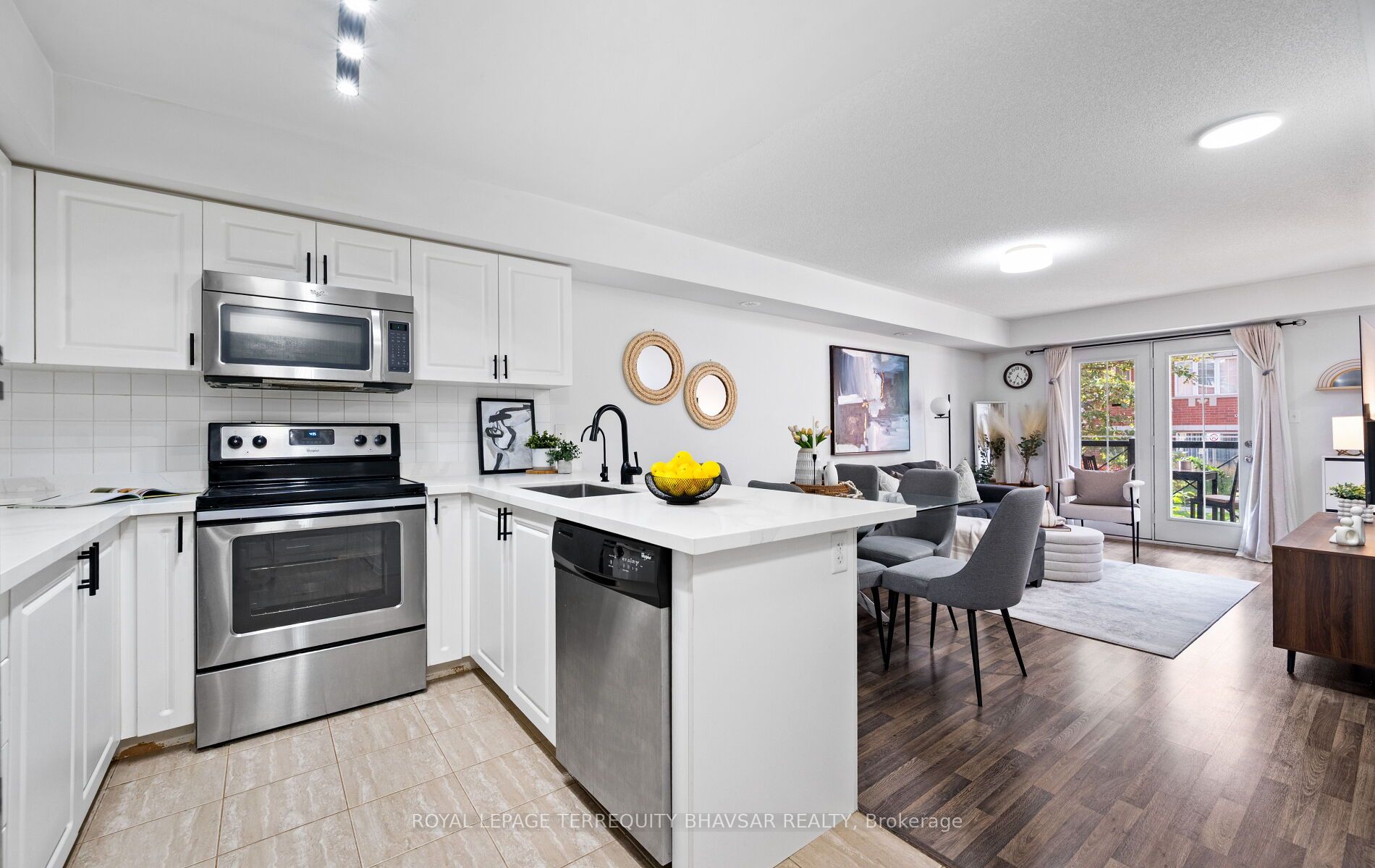 2460 Post Road 4 Property Photo 14