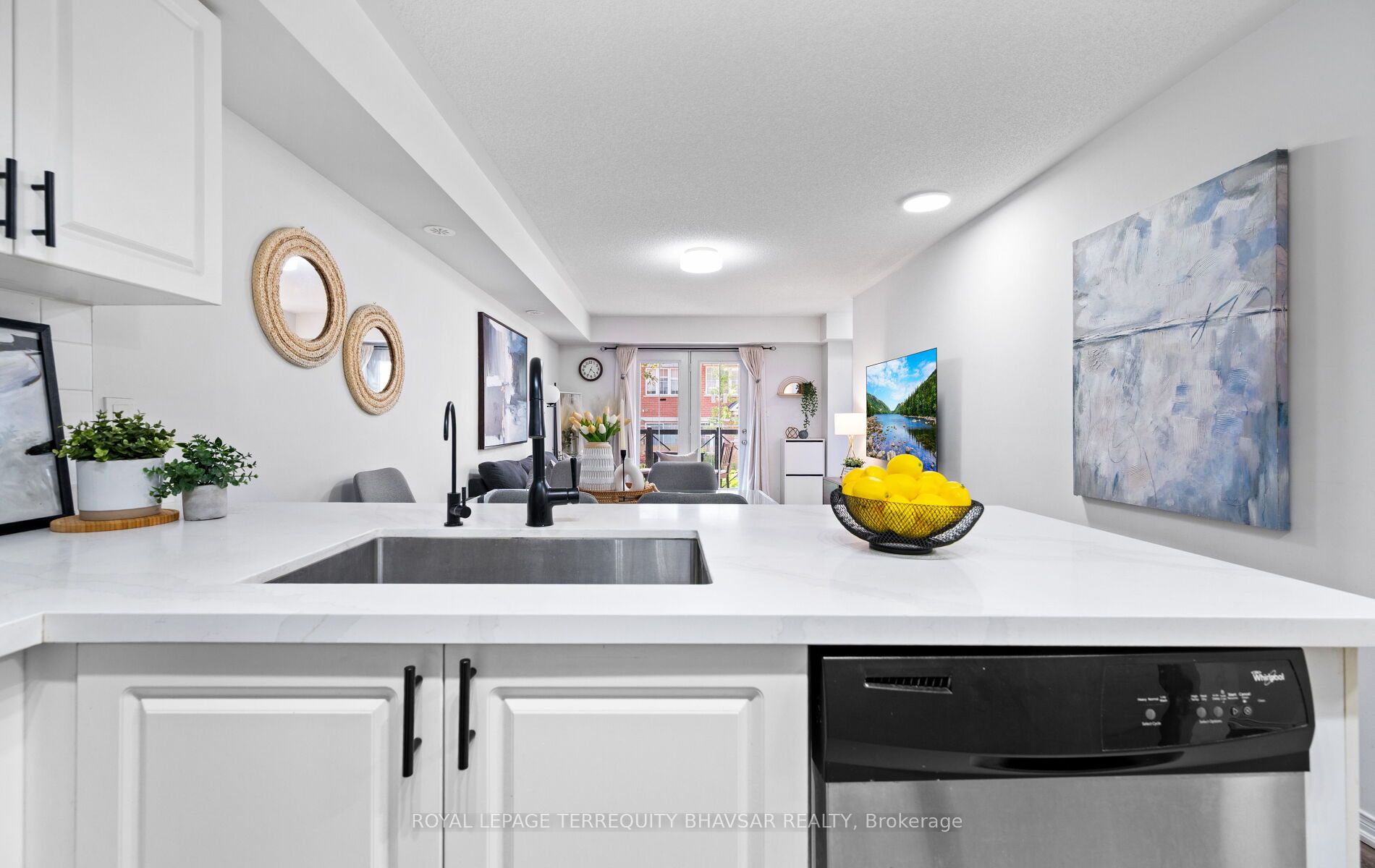 2460 Post Road 4 Property Photo 15