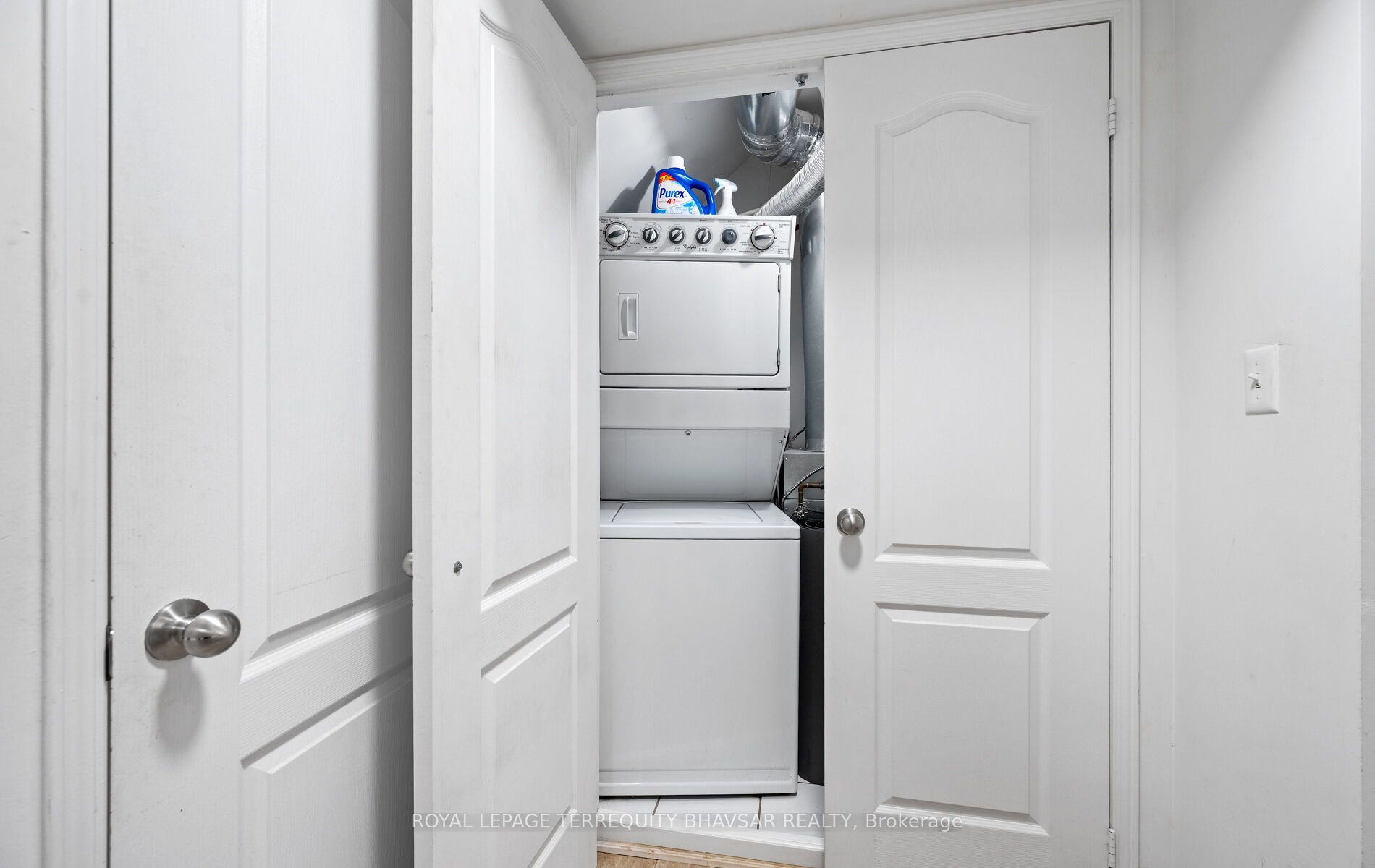 2460 Post Road 4 Property Photo 27