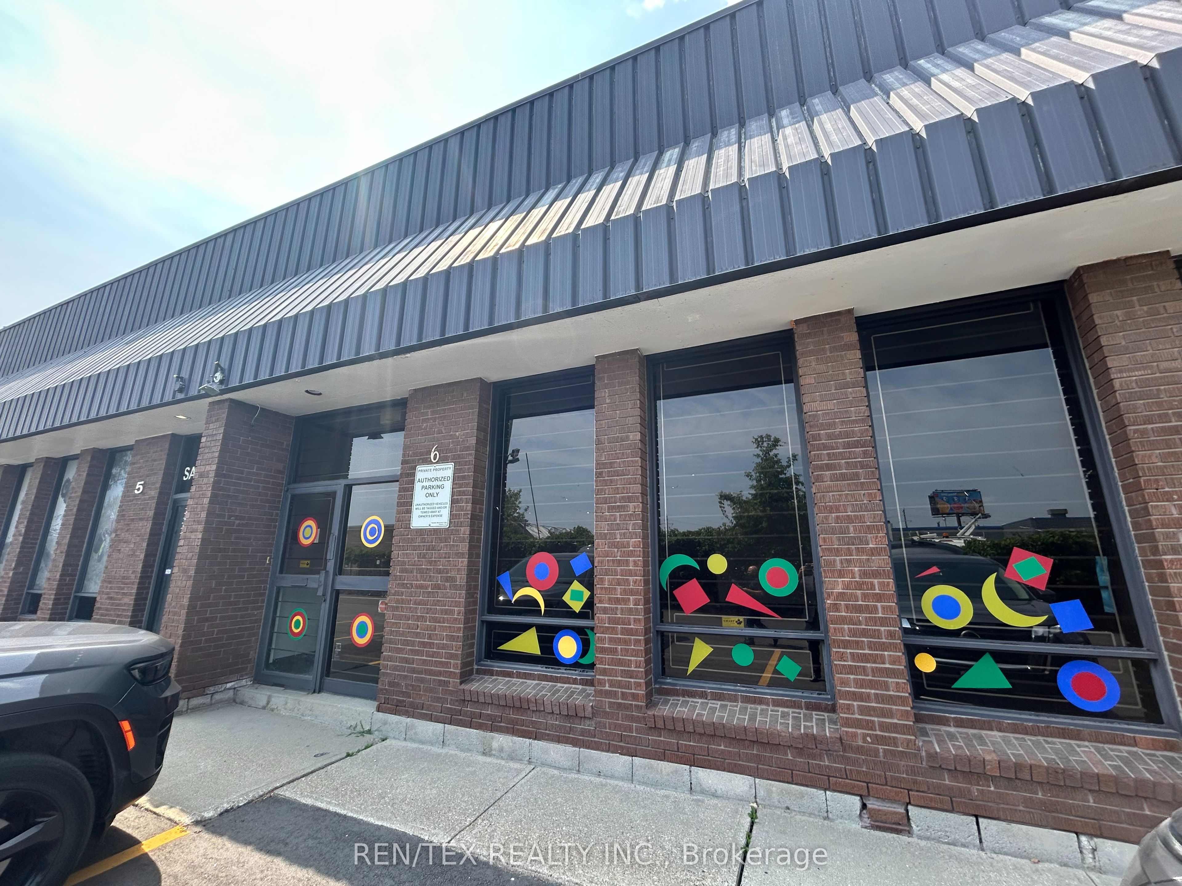 5511 Steeles Avenue W 6-7 Property Photo 1