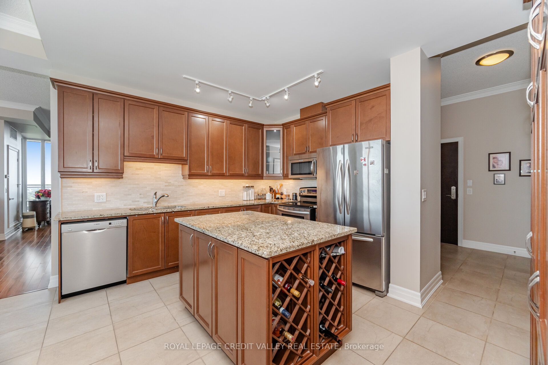 100 John Street 2601 Property Photo 13