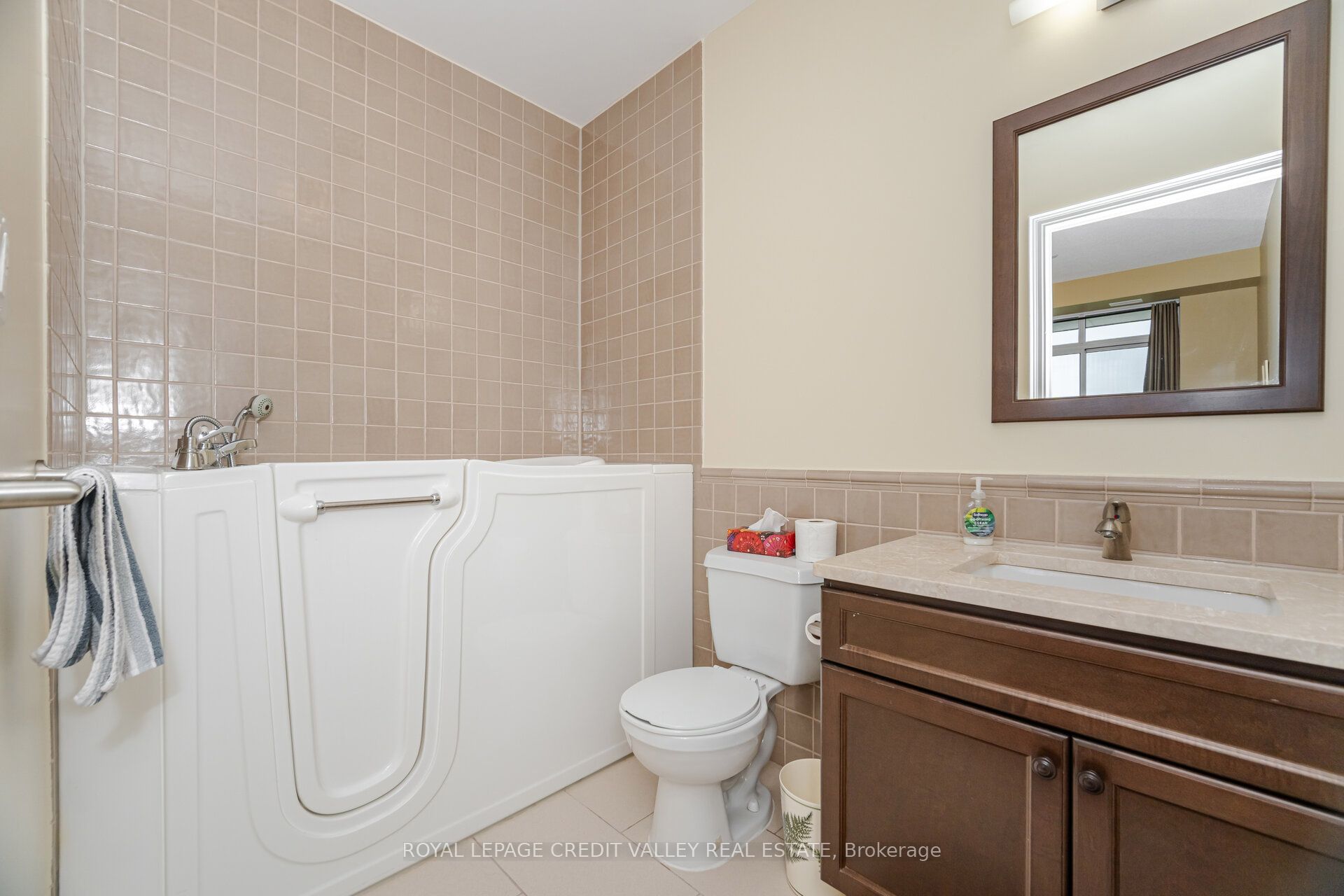 100 John Street 2601 Property Photo 22