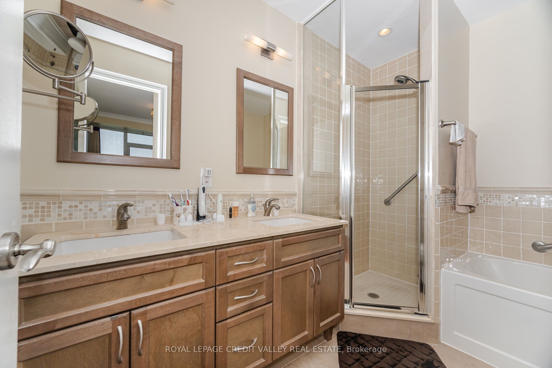 100 John Street 2601 Property Photo 25