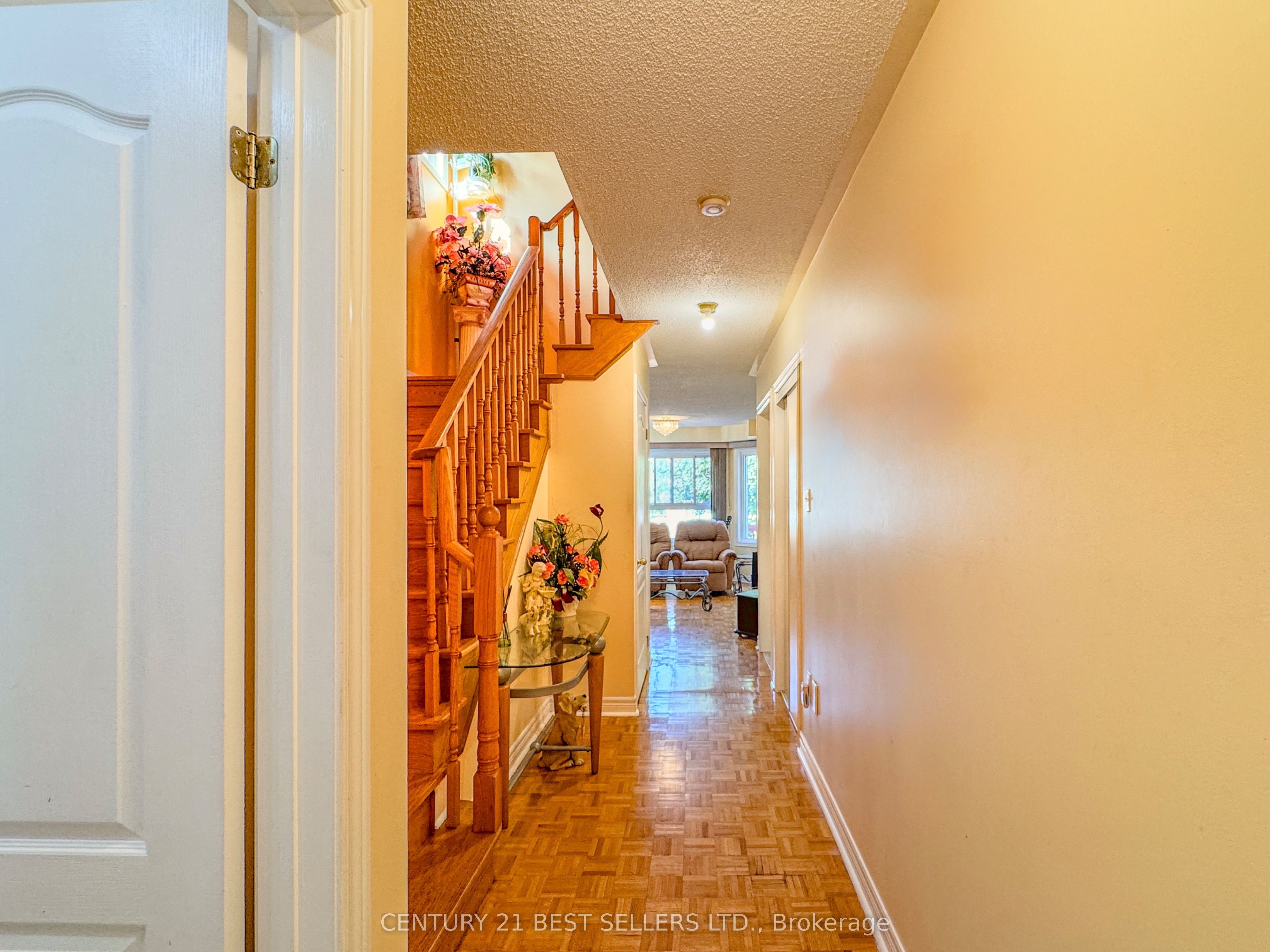 5347 Red Brush Drive Property Photo 4