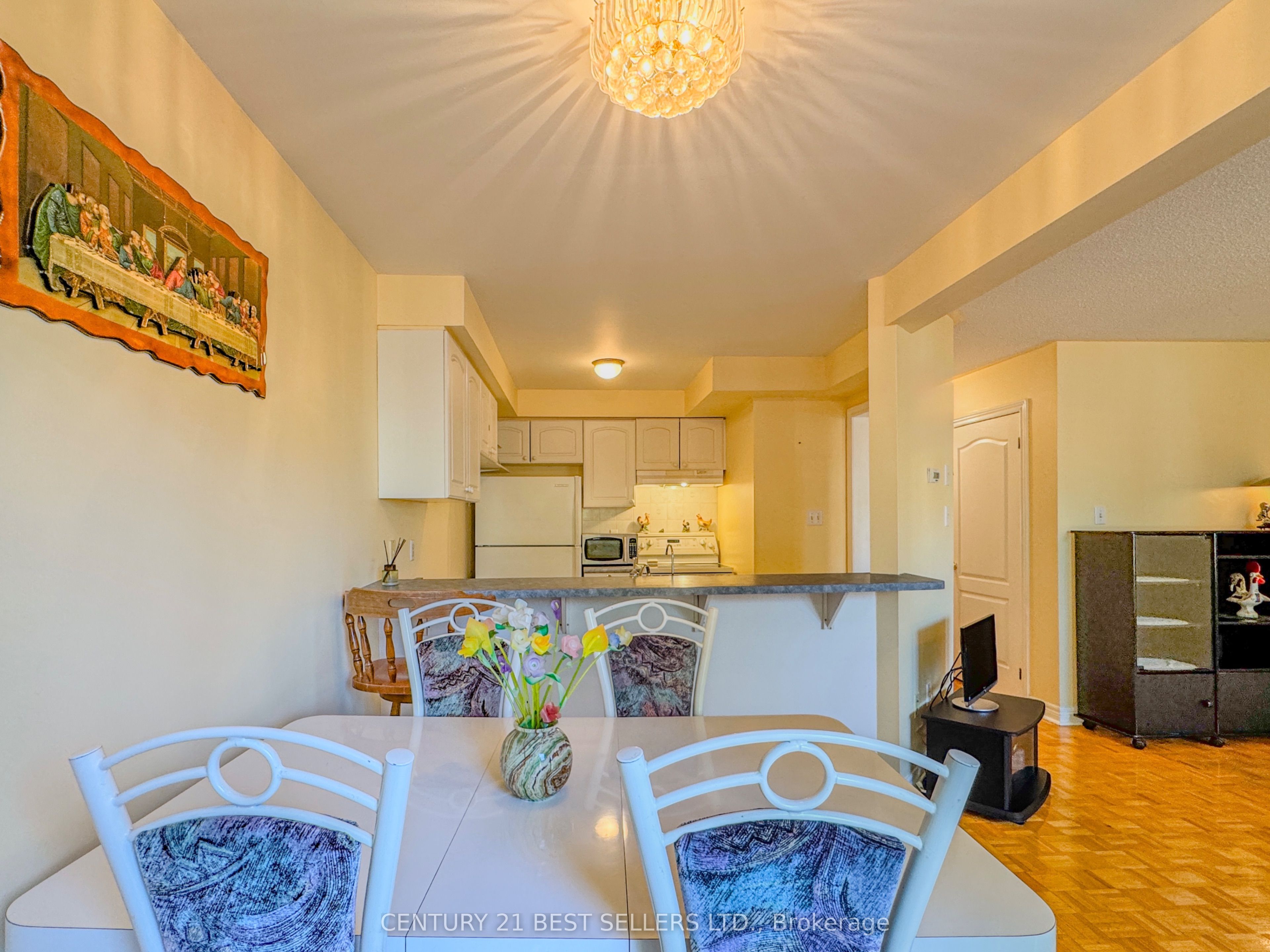 5347 Red Brush Drive Property Photo 11