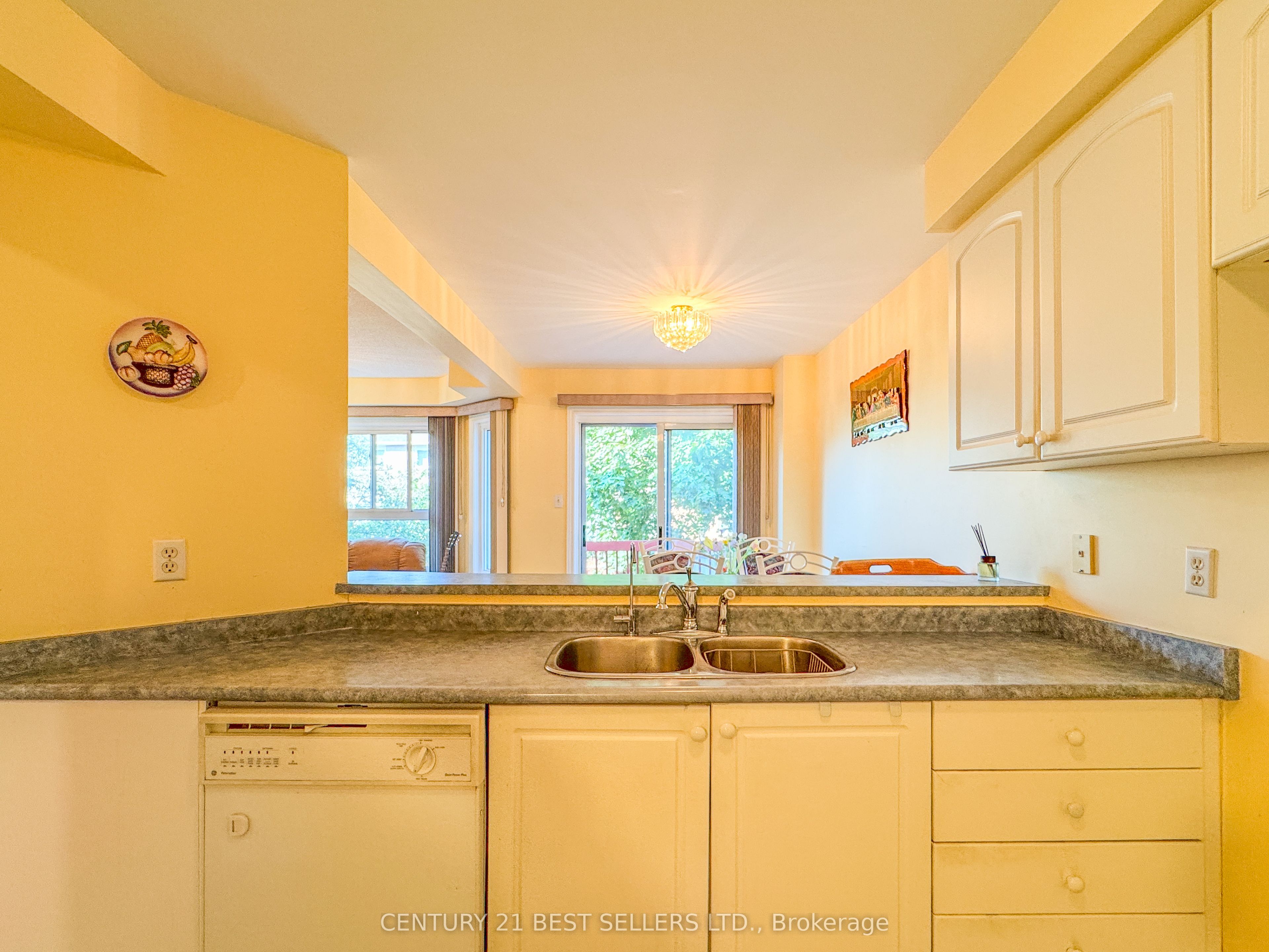 5347 Red Brush Drive Property Photo 13