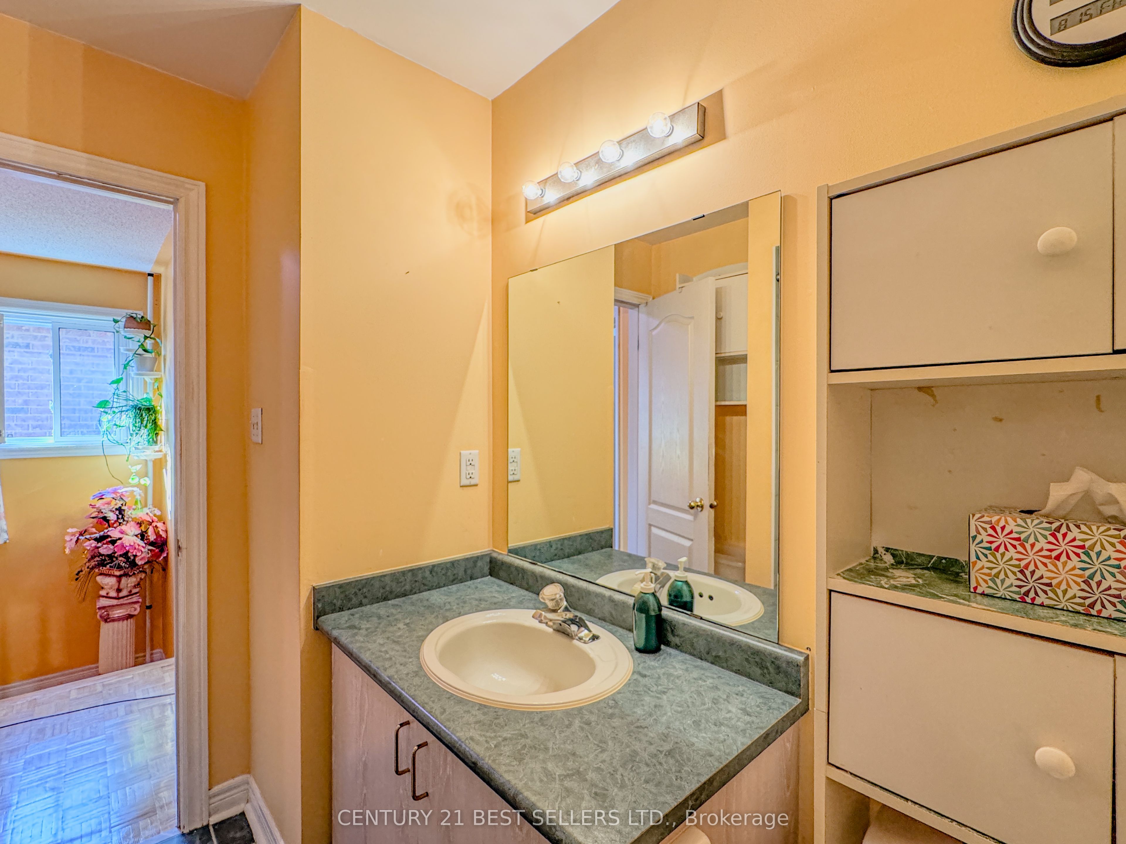 5347 Red Brush Drive Property Photo 22