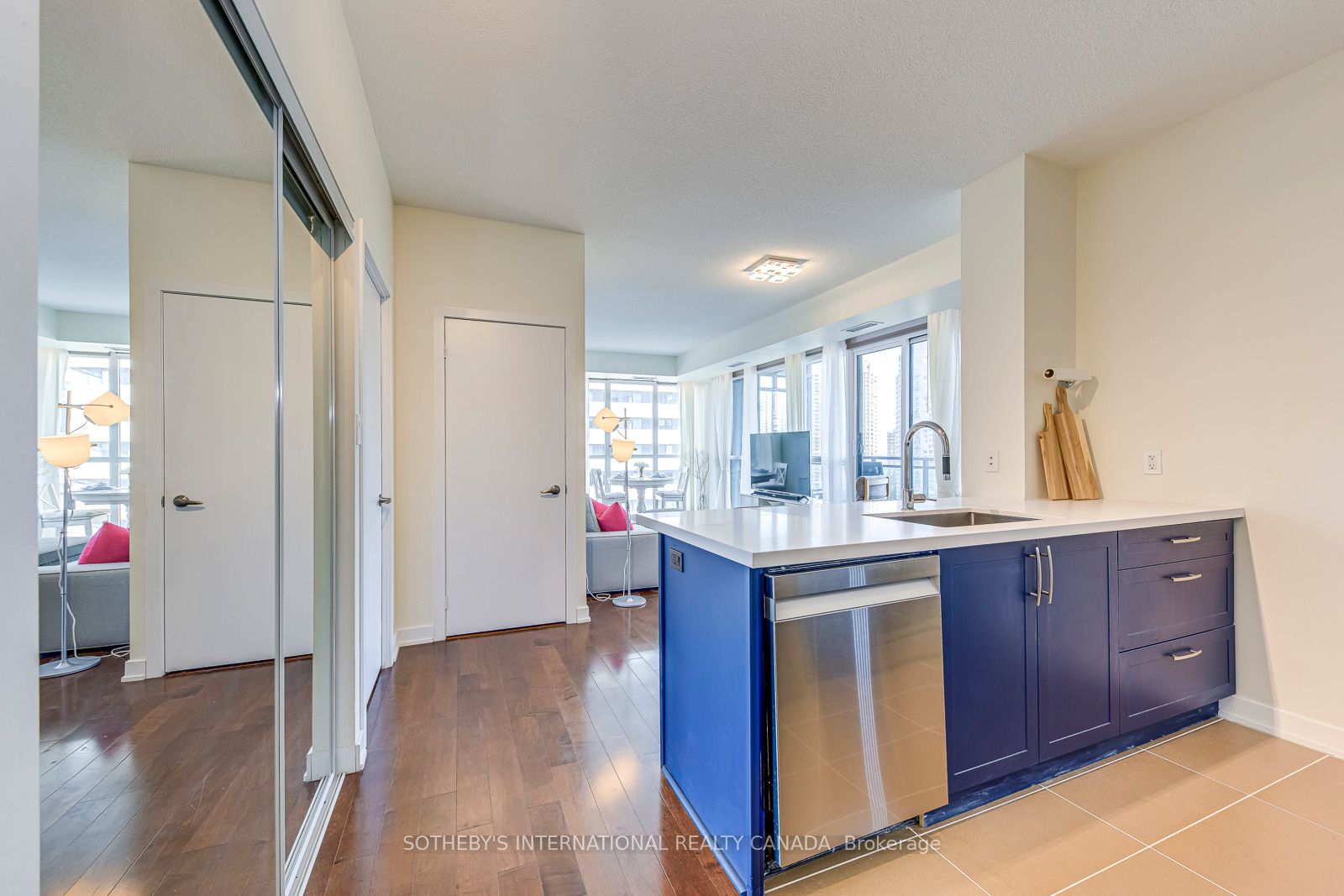 4070 Confederation Parkway 1202 Property Photo 9