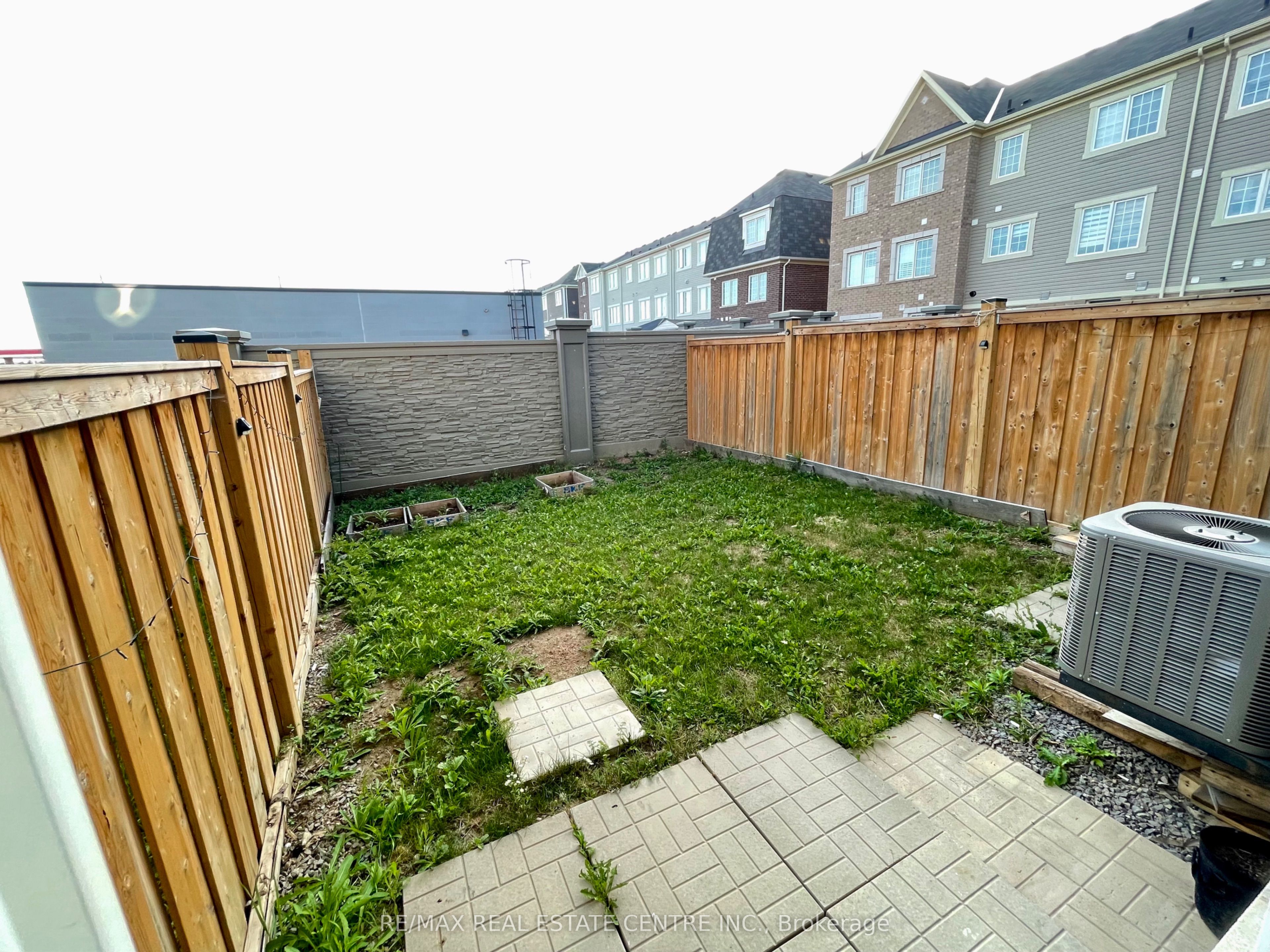 14 Quillberry Close Property Photo 24