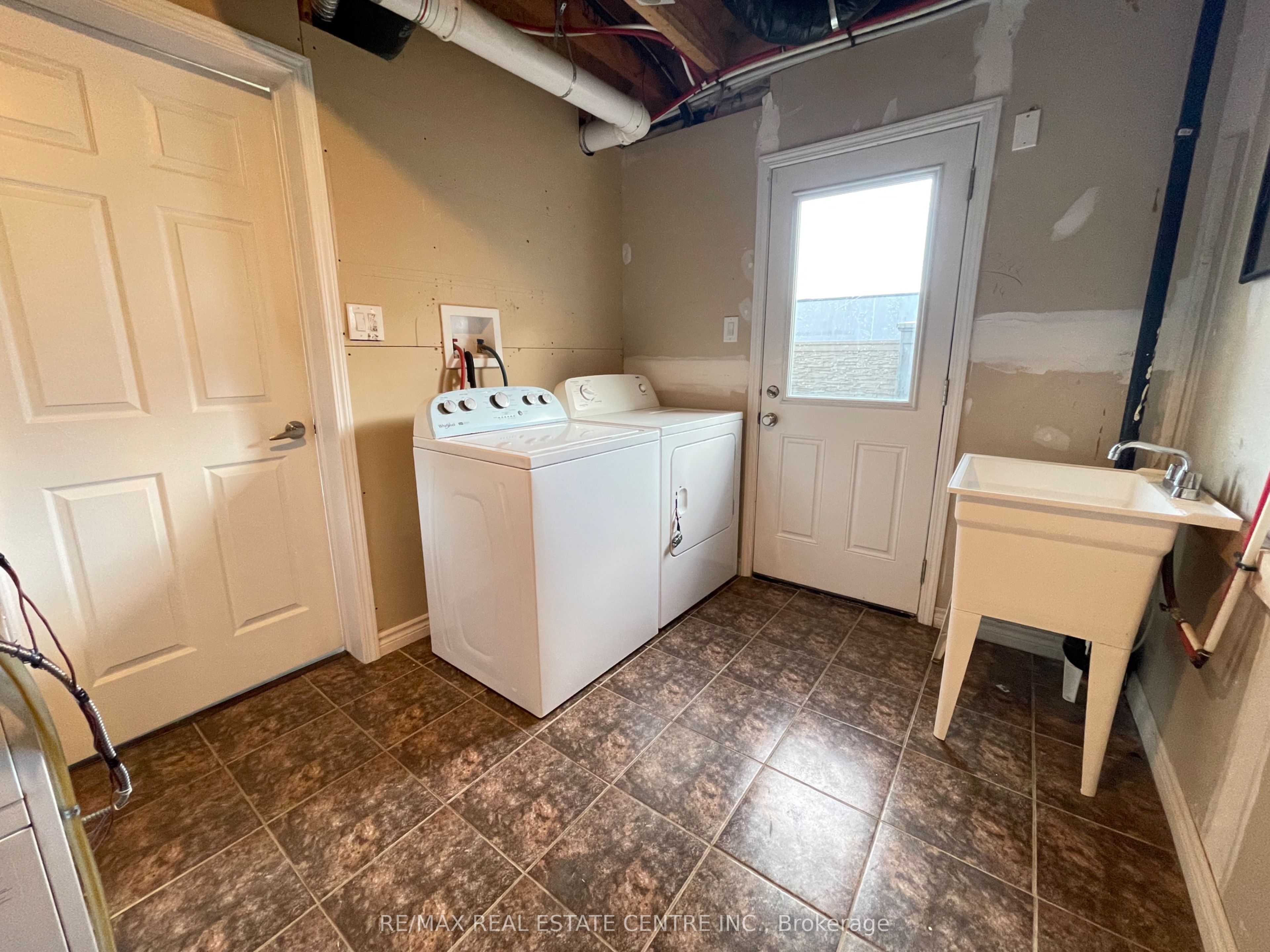 14 Quillberry Close Property Photo 26