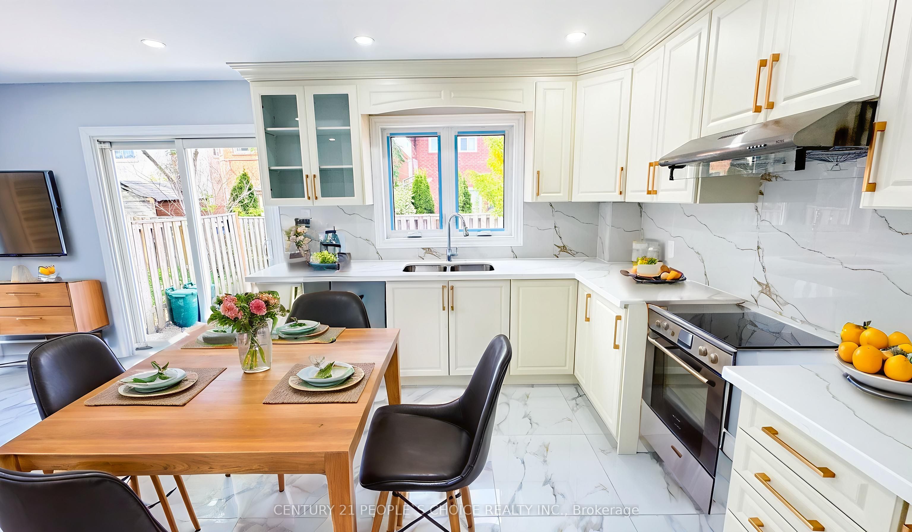 3292 Bobwhite Mews Property Photo 2