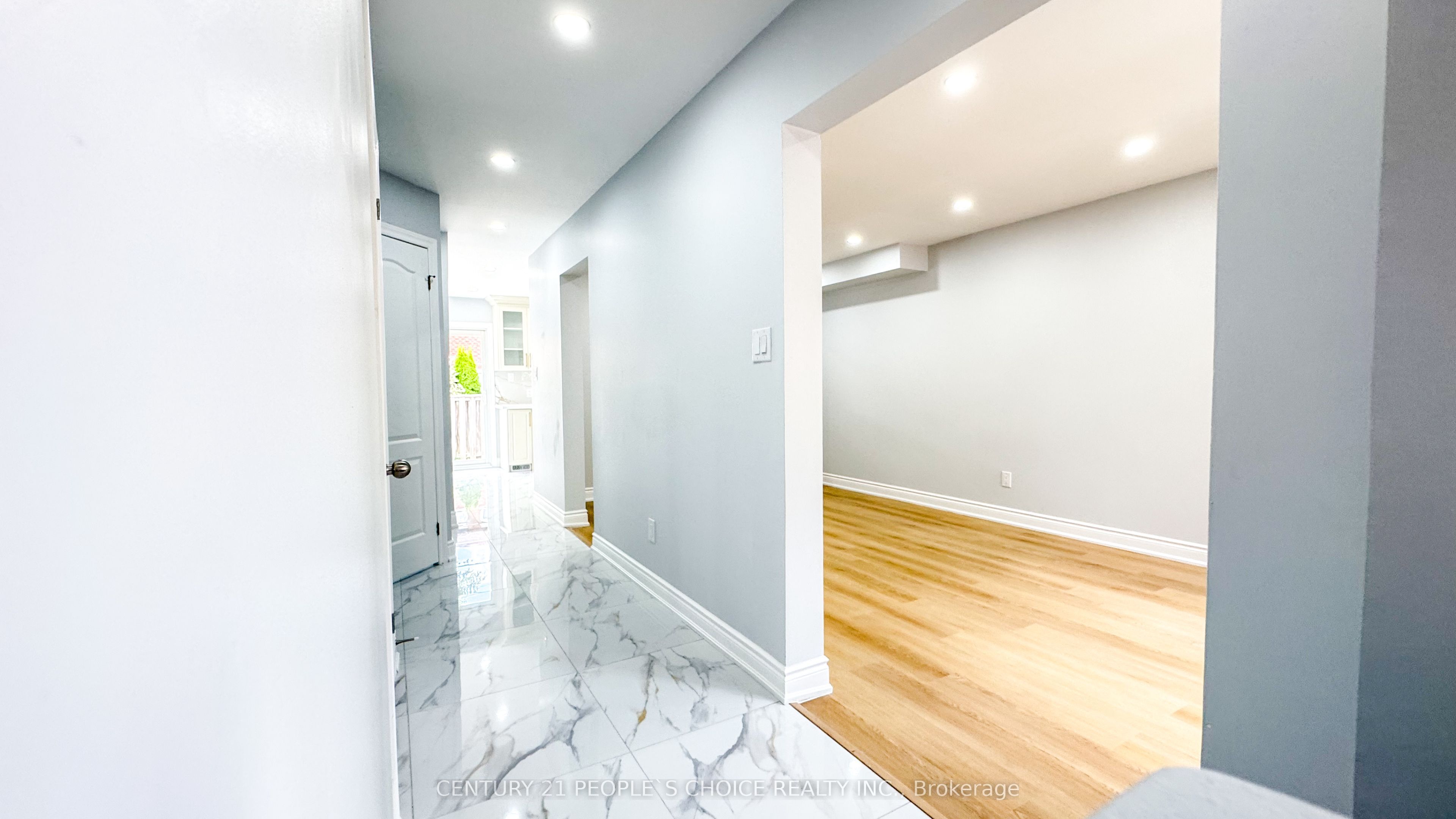 3292 Bobwhite Mews Property Photo 5