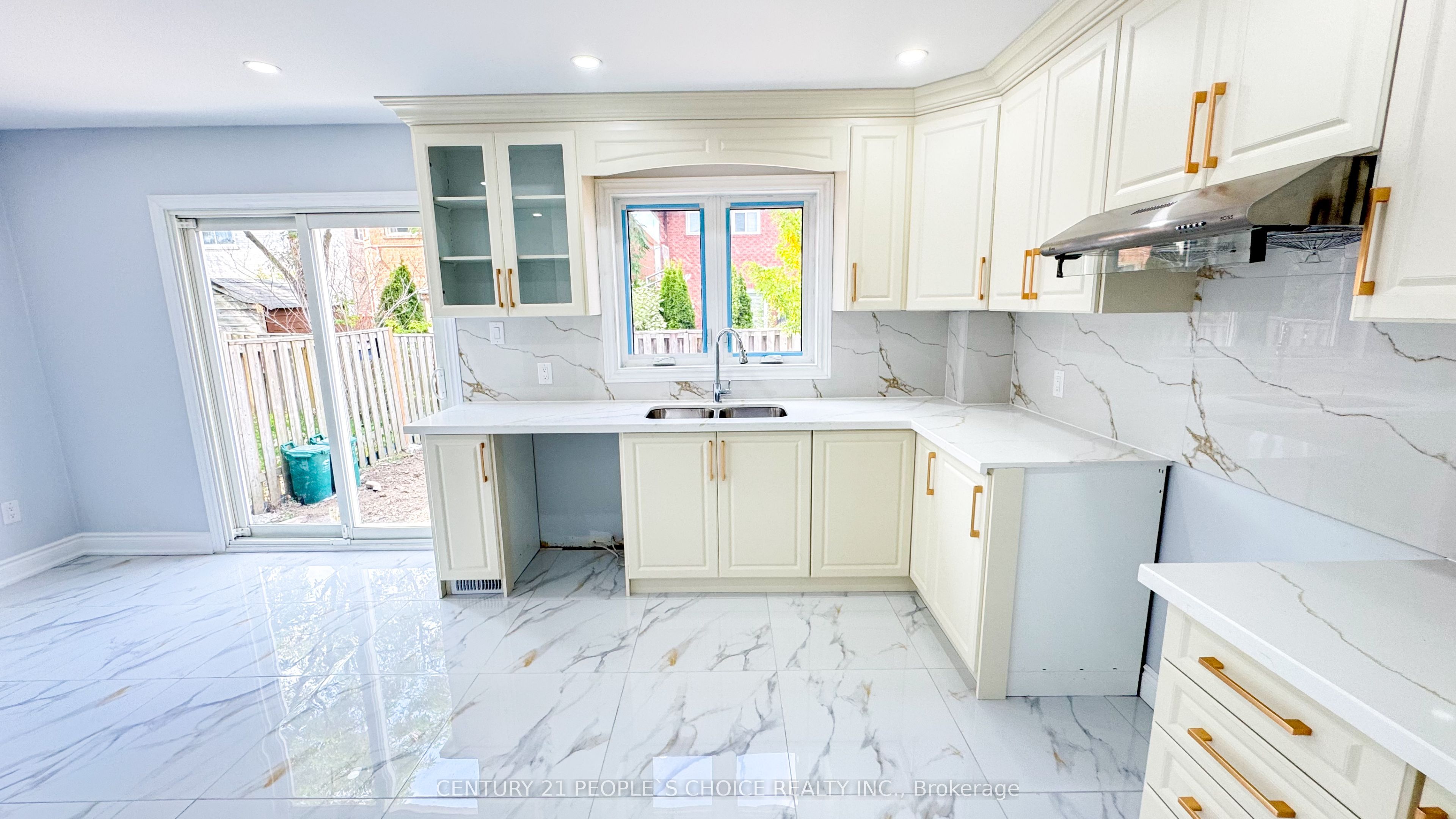 3292 Bobwhite Mews Property Photo 7