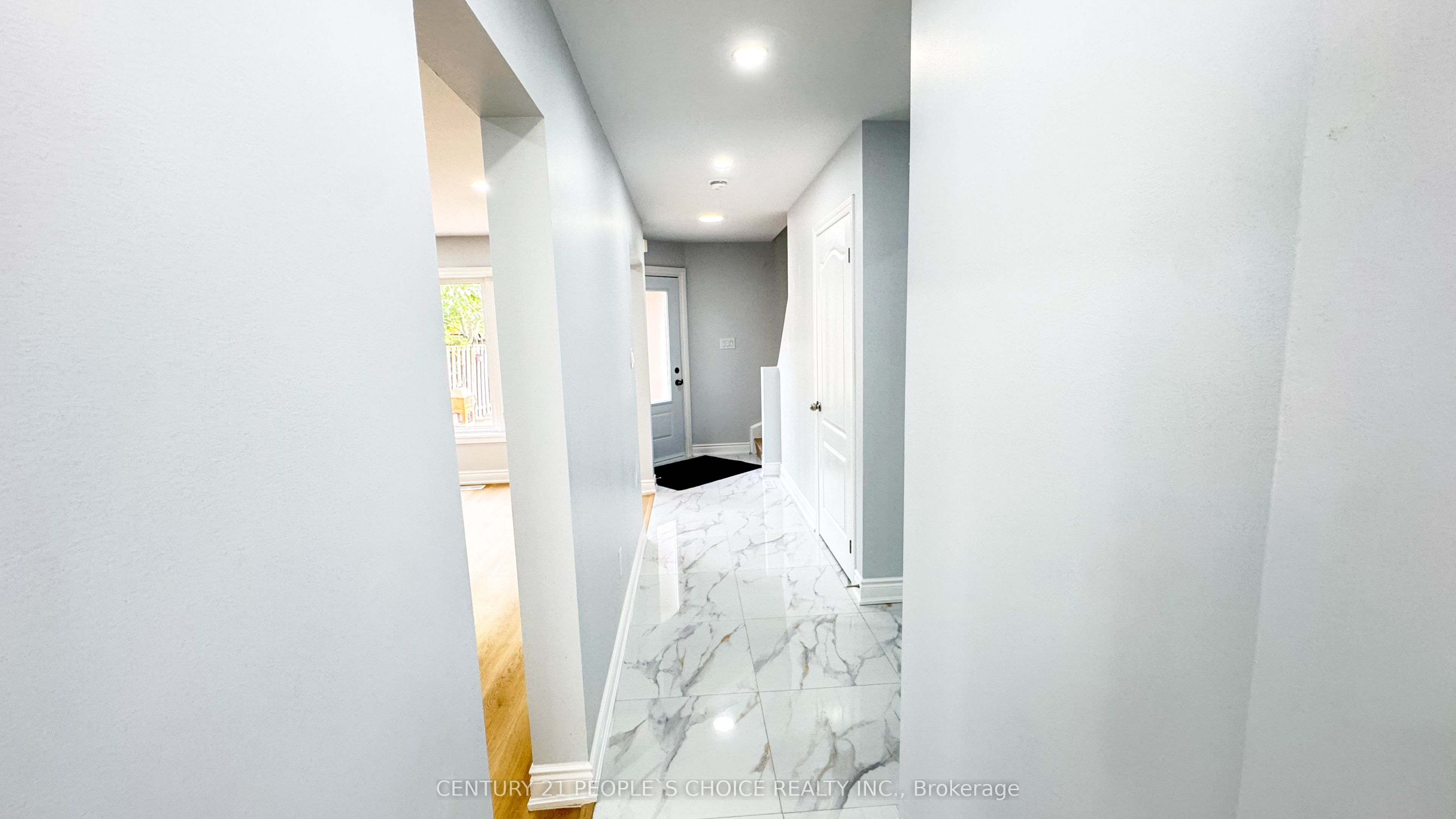 3292 Bobwhite Mews Property Photo 9