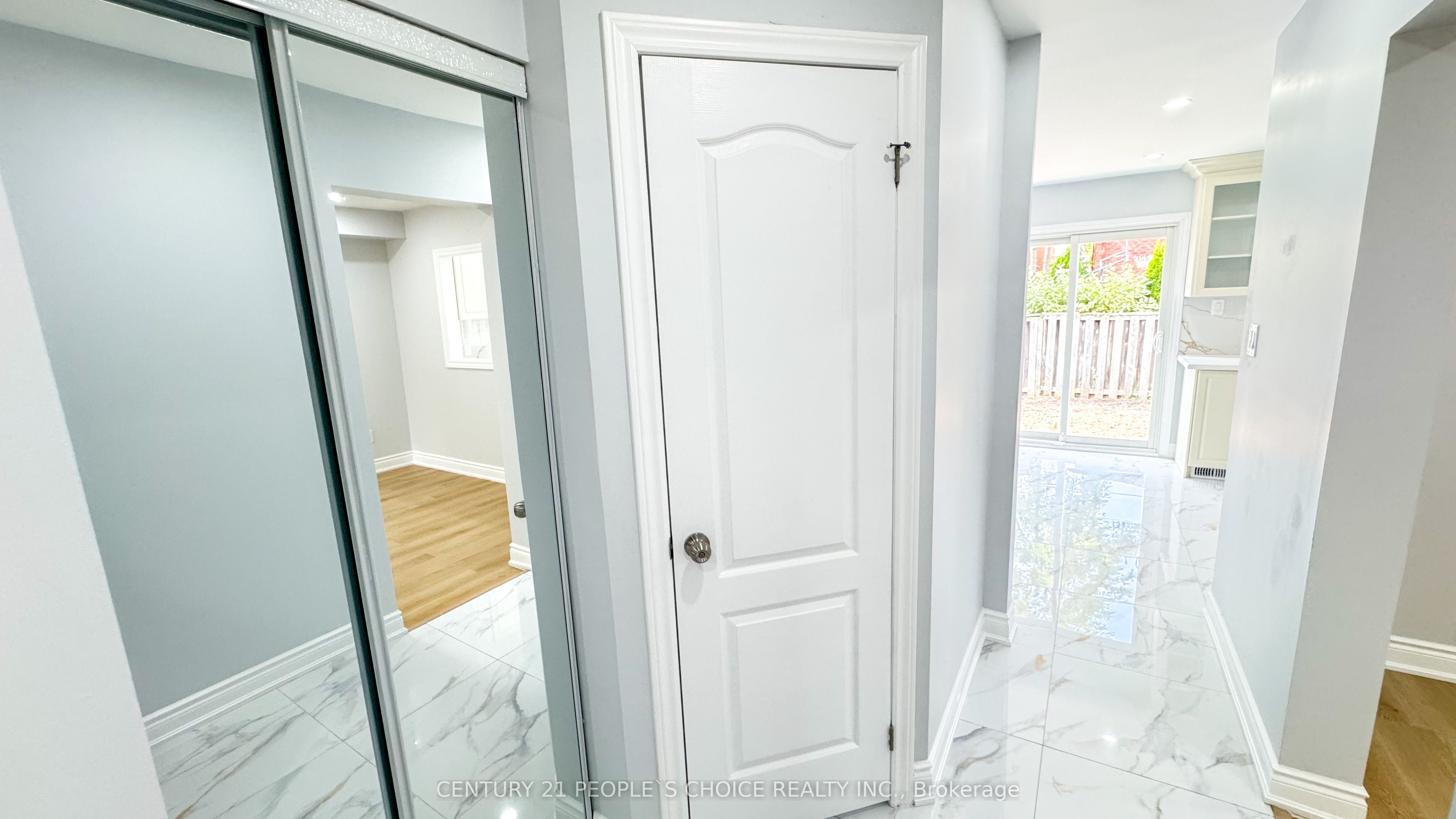 3292 Bobwhite Mews Property Photo 12