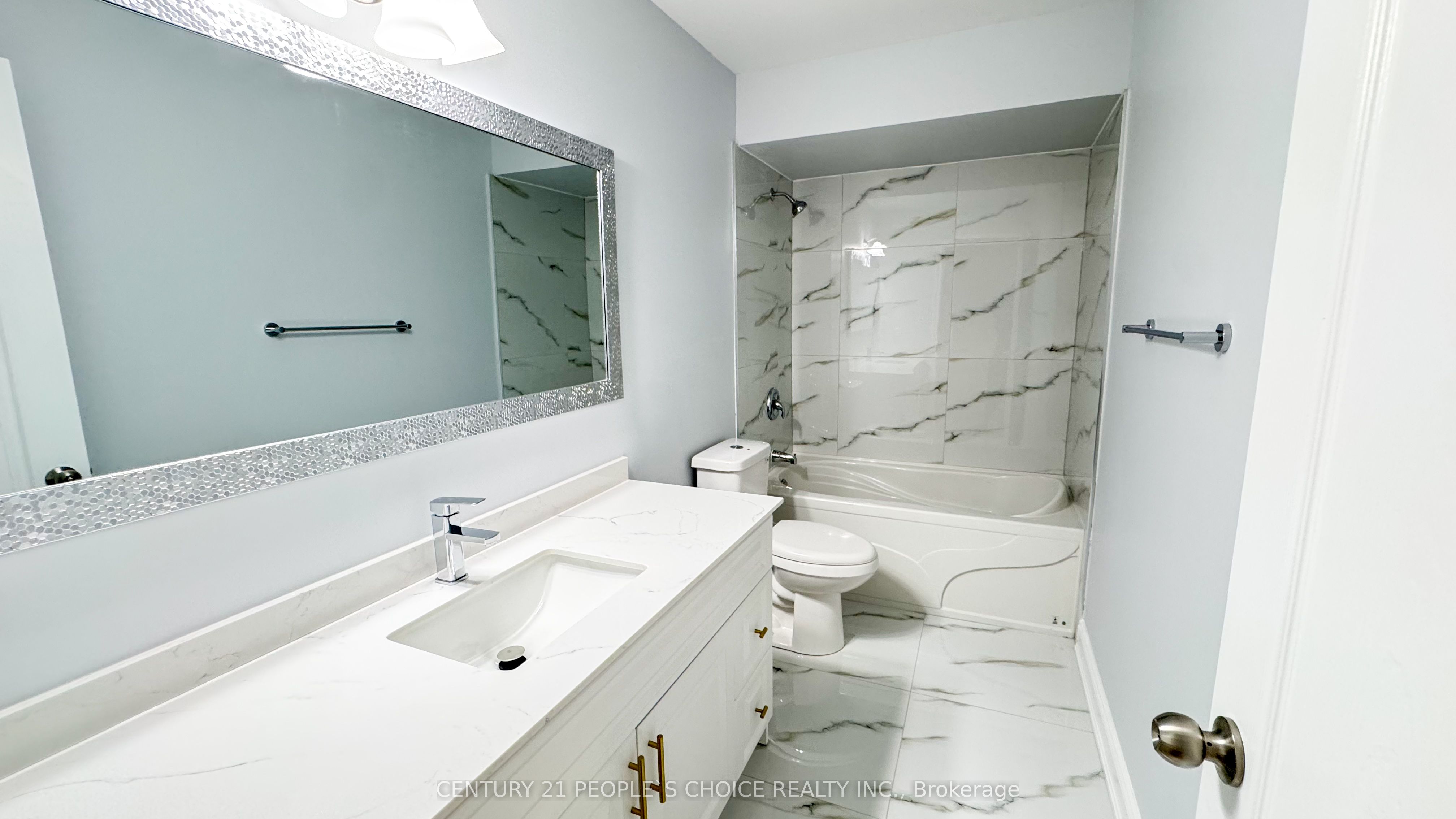 3292 Bobwhite Mews Property Photo 21